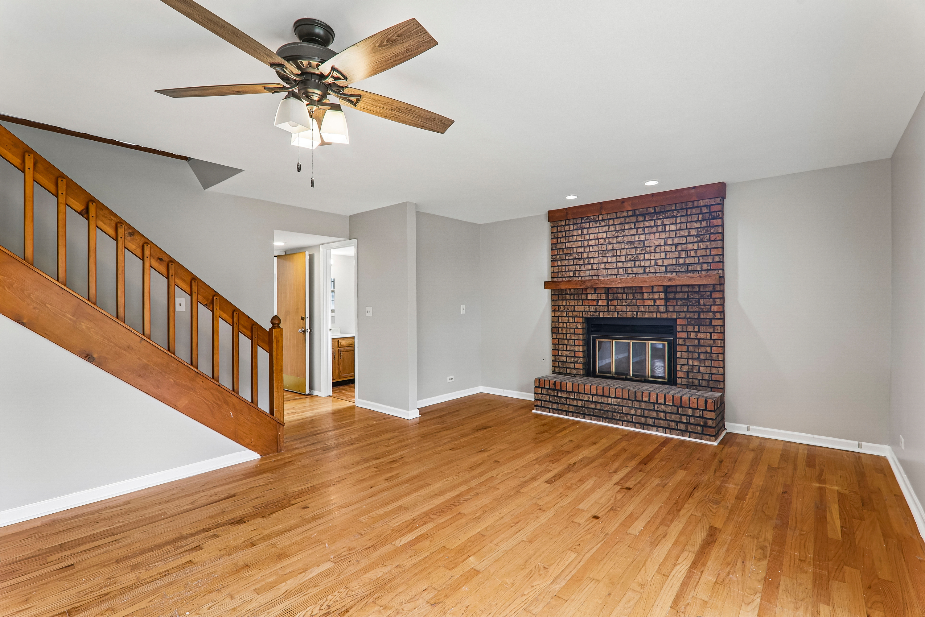 Photo 24 of 41 of 4399 Bluebird Ct, Gurnee, IL