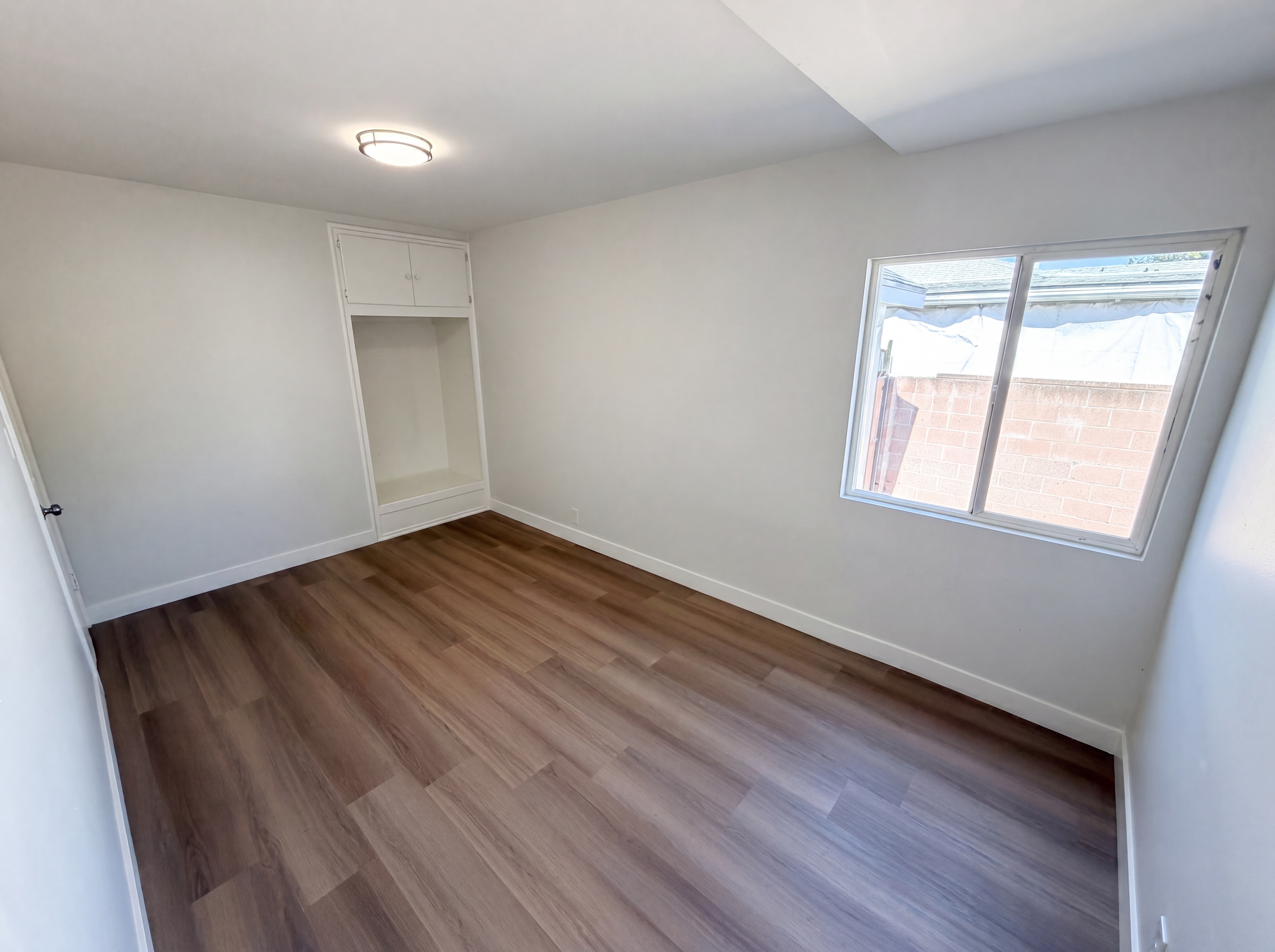 Photo 13 of 27 of 818 W 130th St, Compton, CA