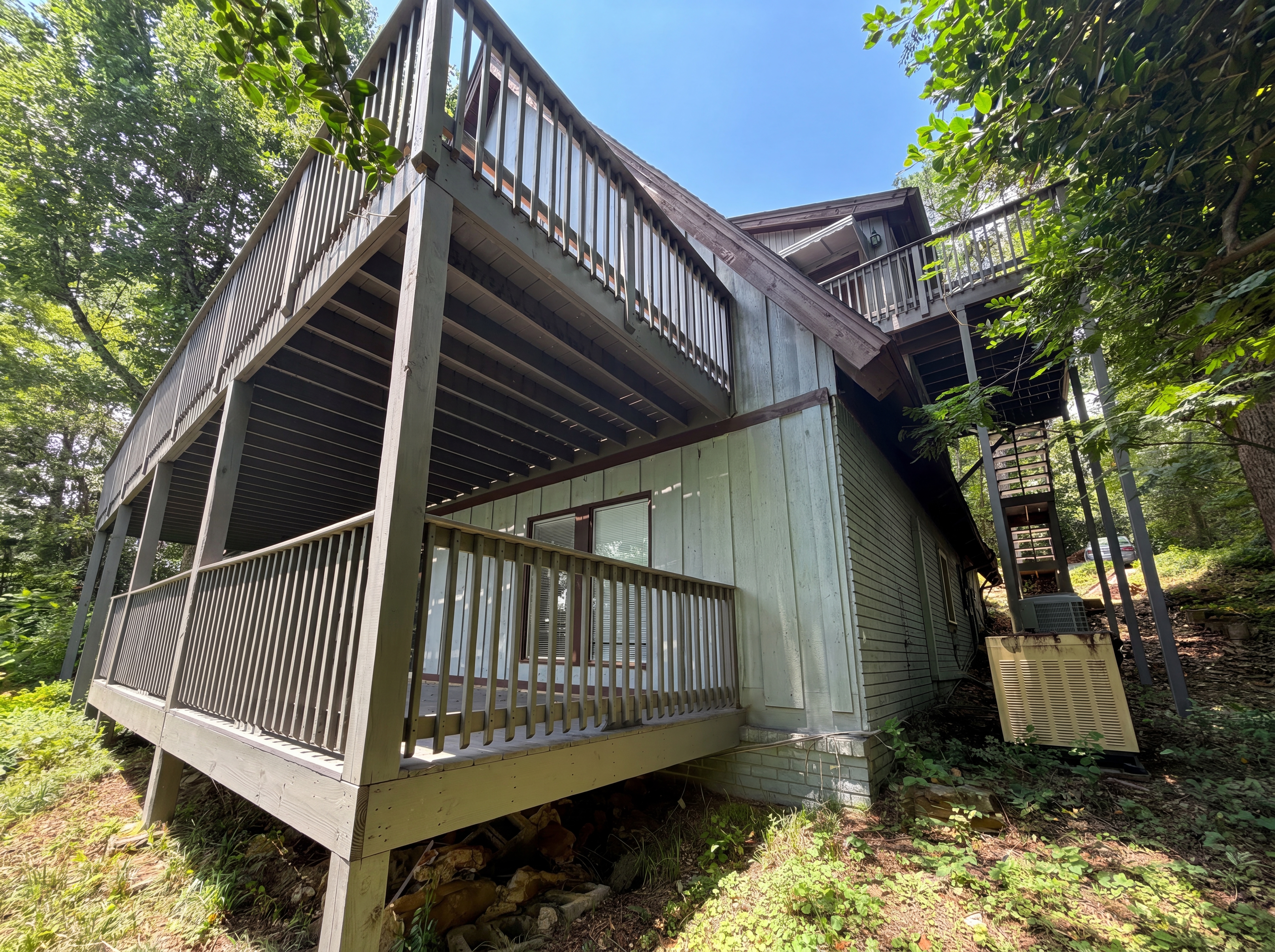 Photo 5 of 27 of 2801 Shades Crest Rd, Vestavia Hills, AL