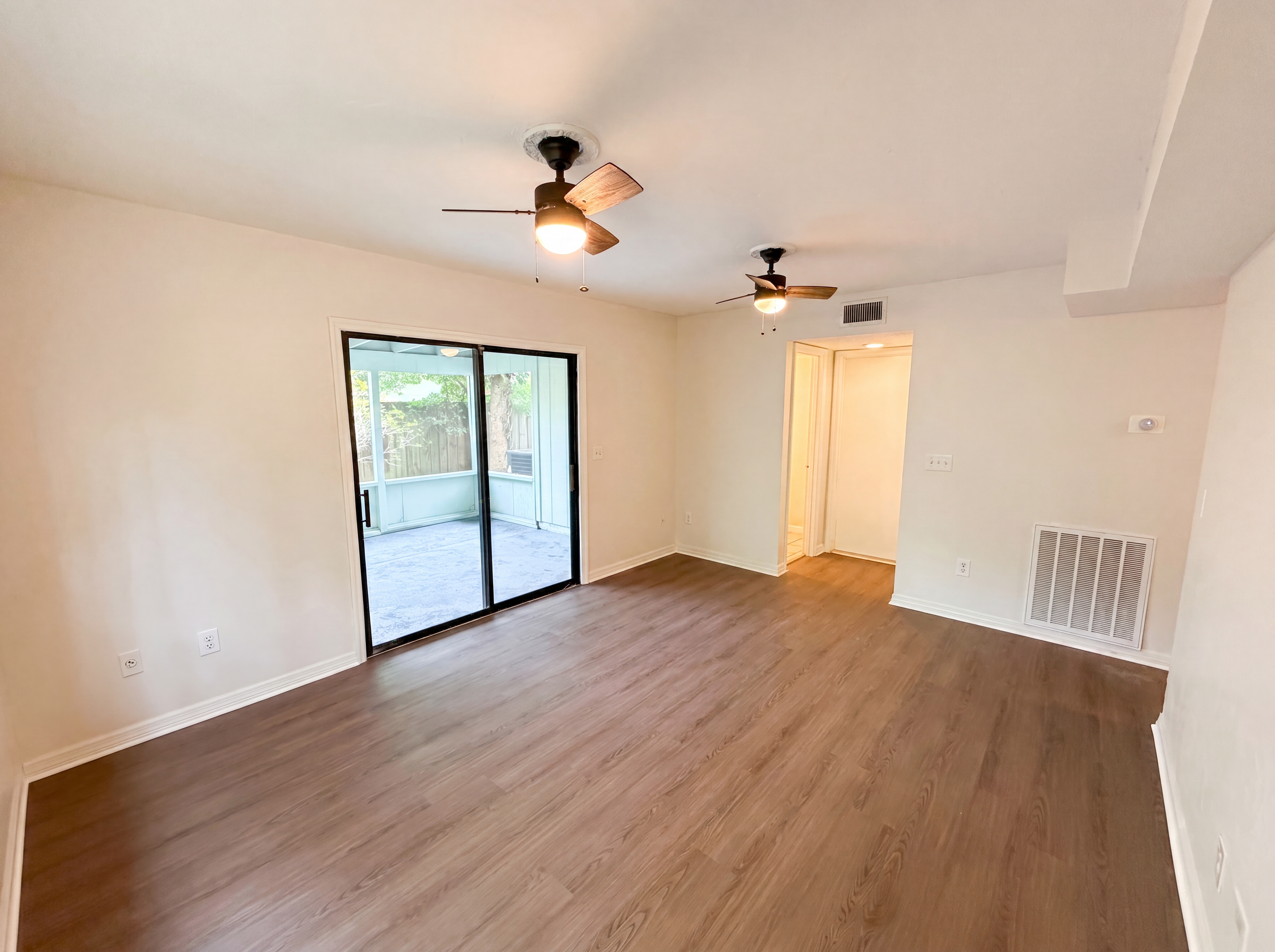 Photo 9 of 28 of 830 Dunbar Ter, Winter Springs, FL