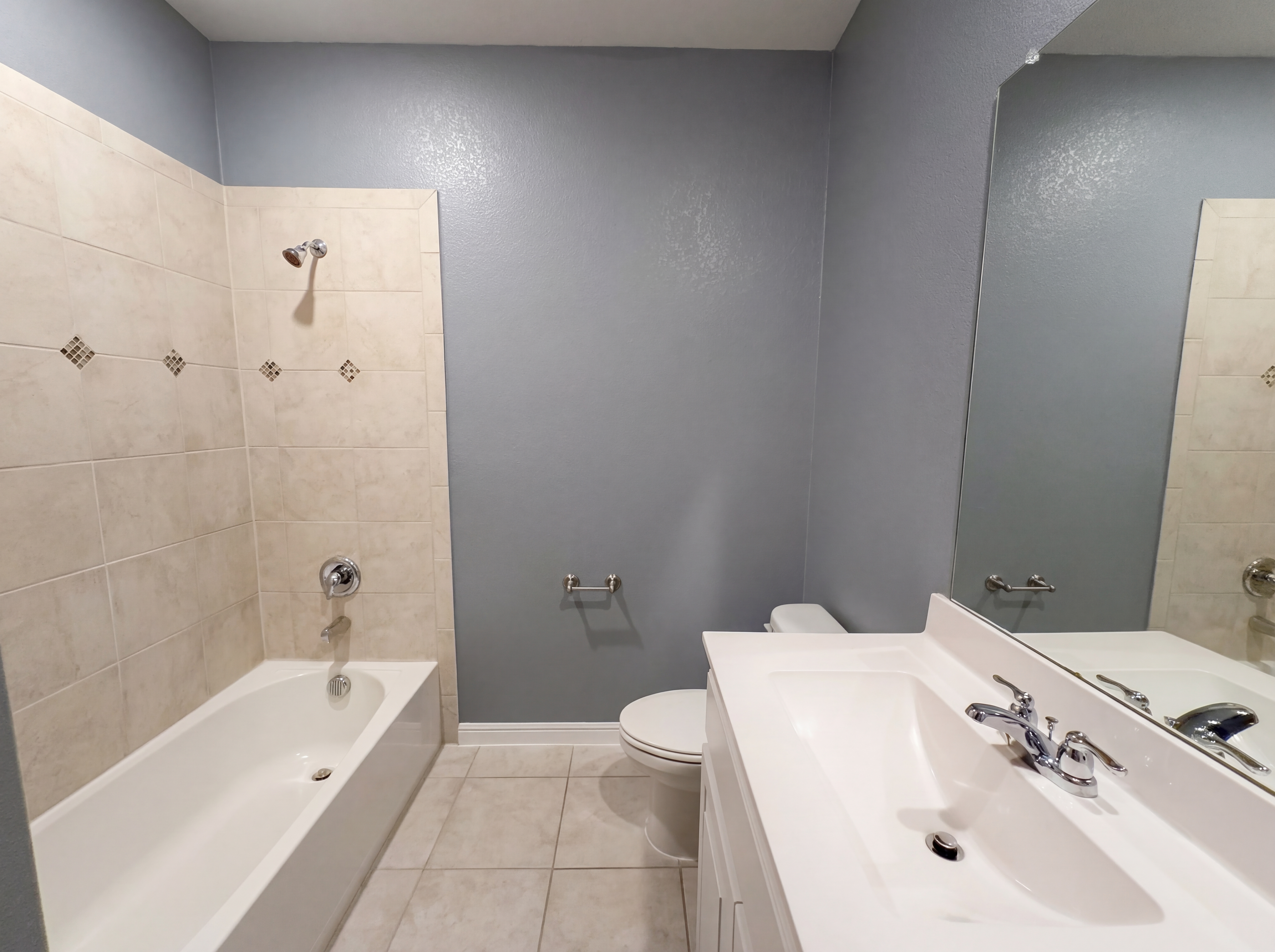 Photo 12 of 16 of 2520 Allview Ln, Red Oak, TX