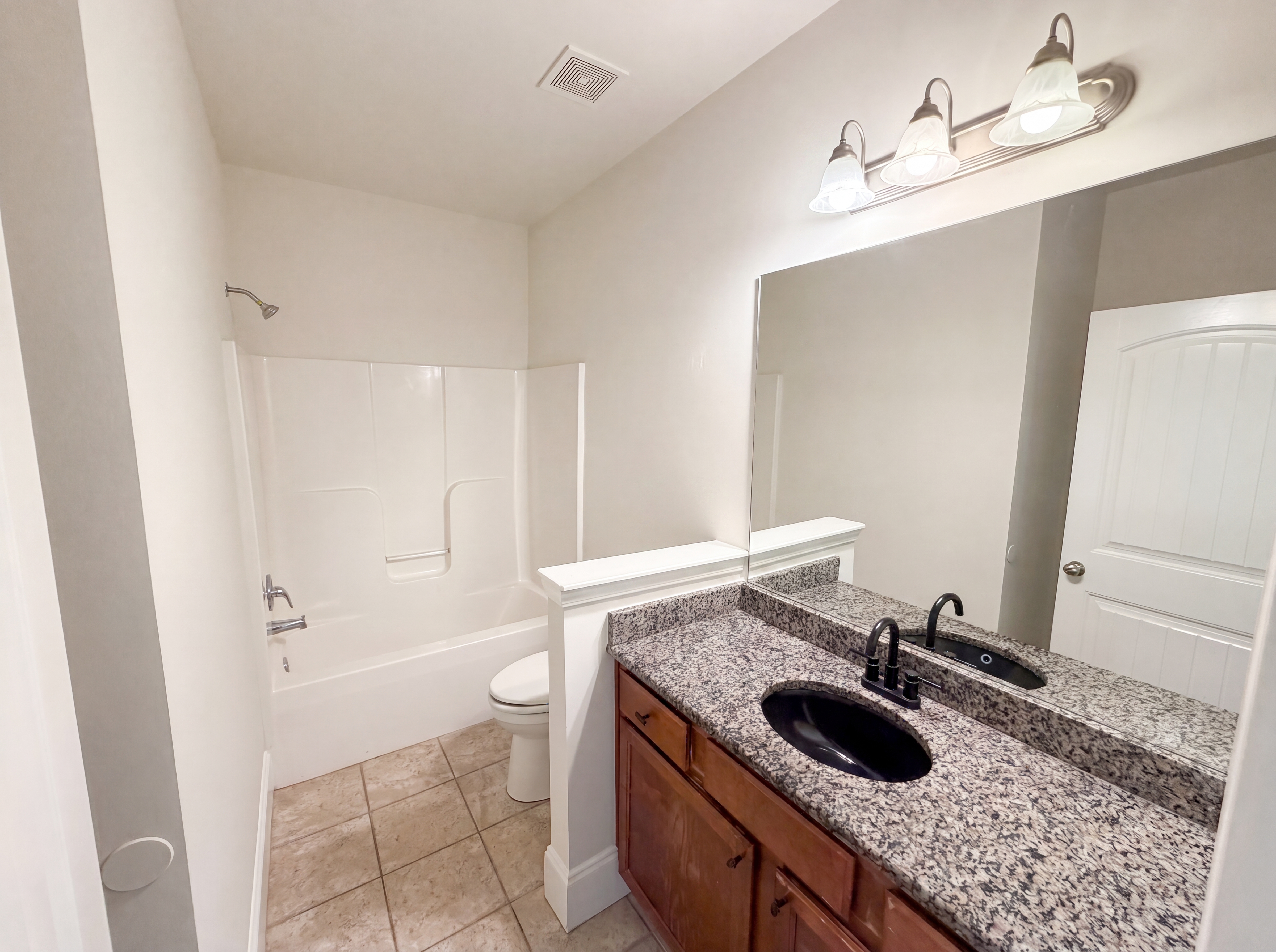 Photo 34 of 51 of 1481 Azalea Brook Dr, Lawrenceville, GA