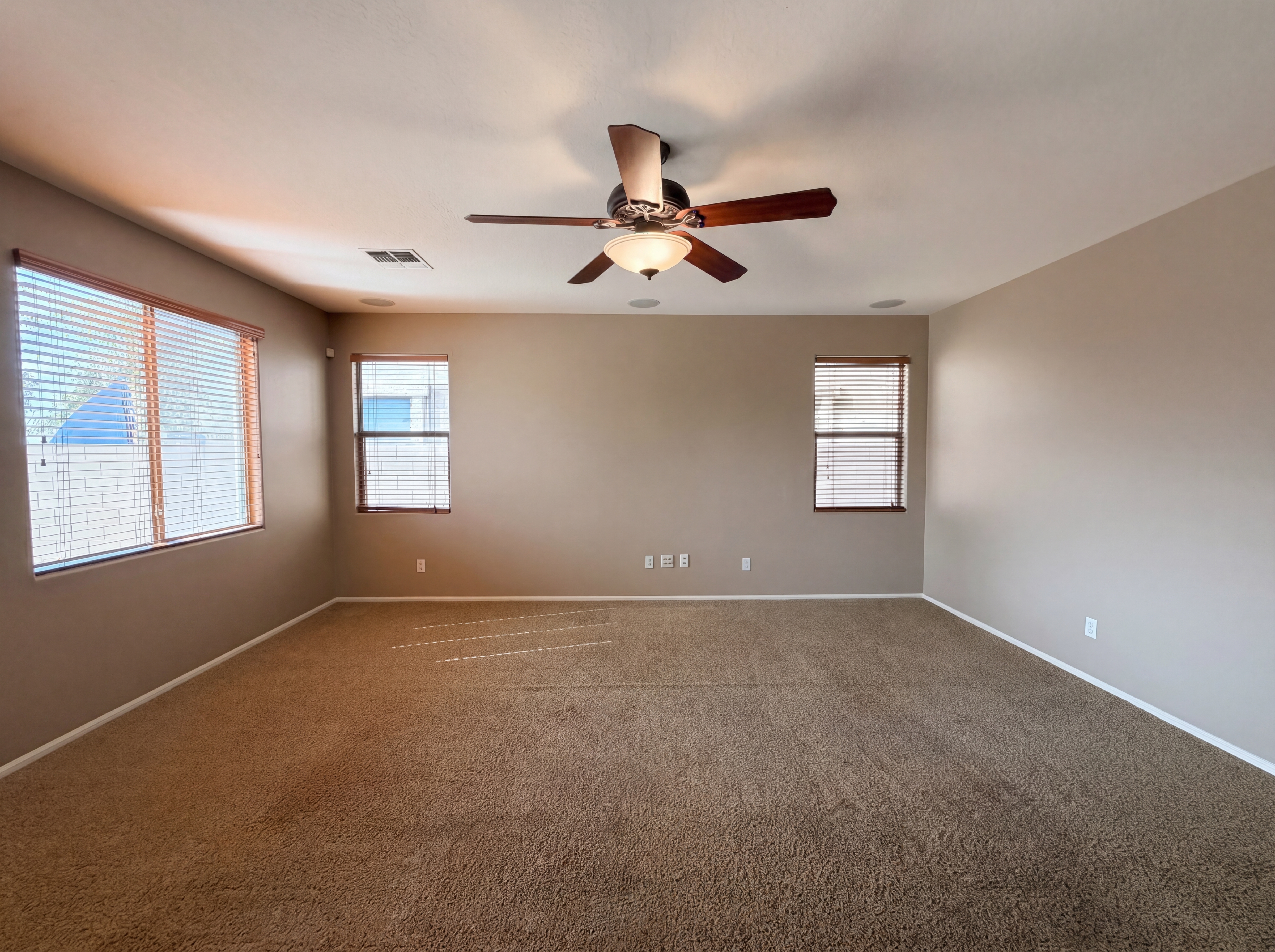 Photo 14 of 40 of 2993 S 160th Ln, Goodyear, AZ