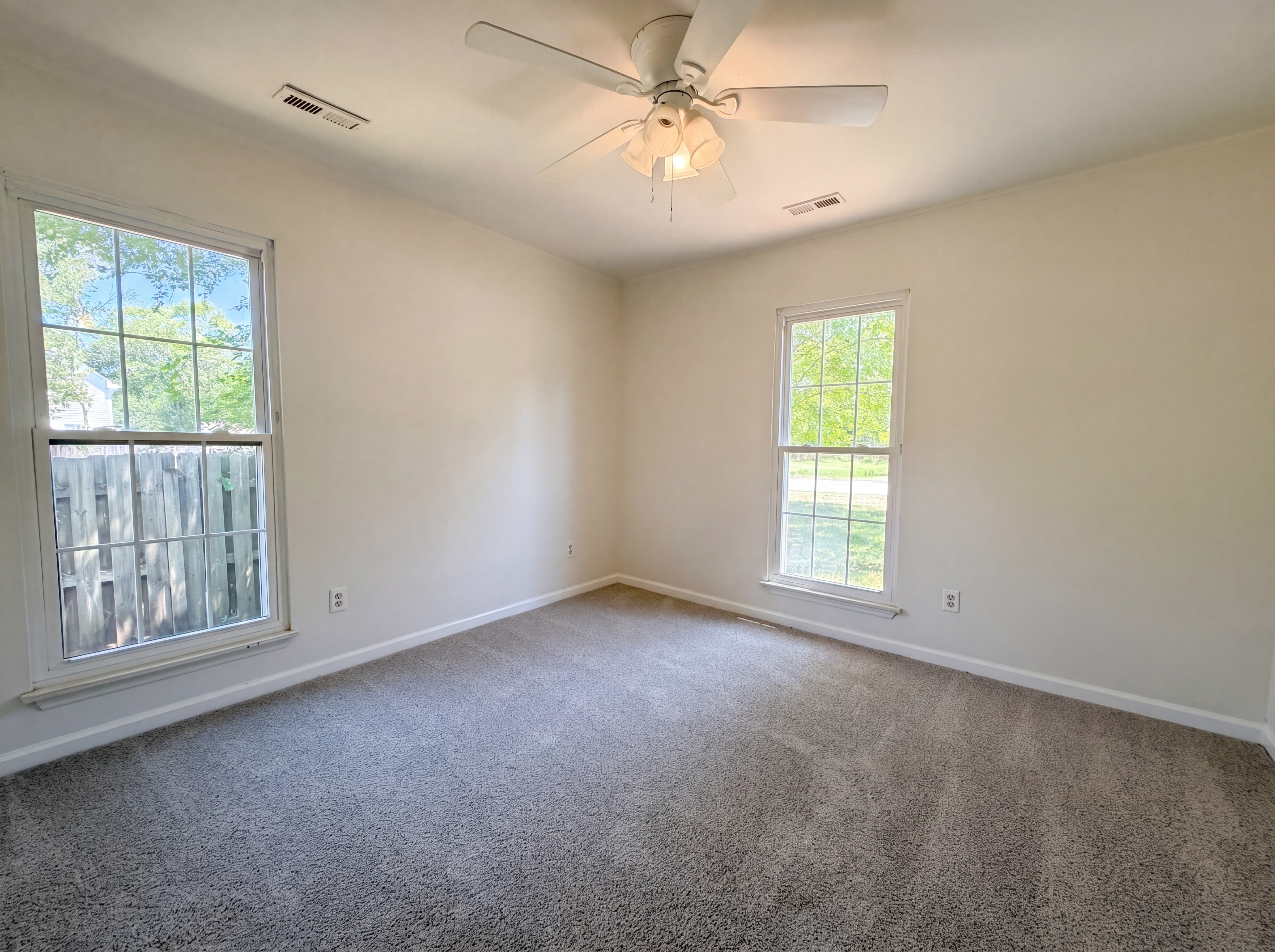 Photo 16 of 22 of 300 Indigo Rd, Goose Creek, SC