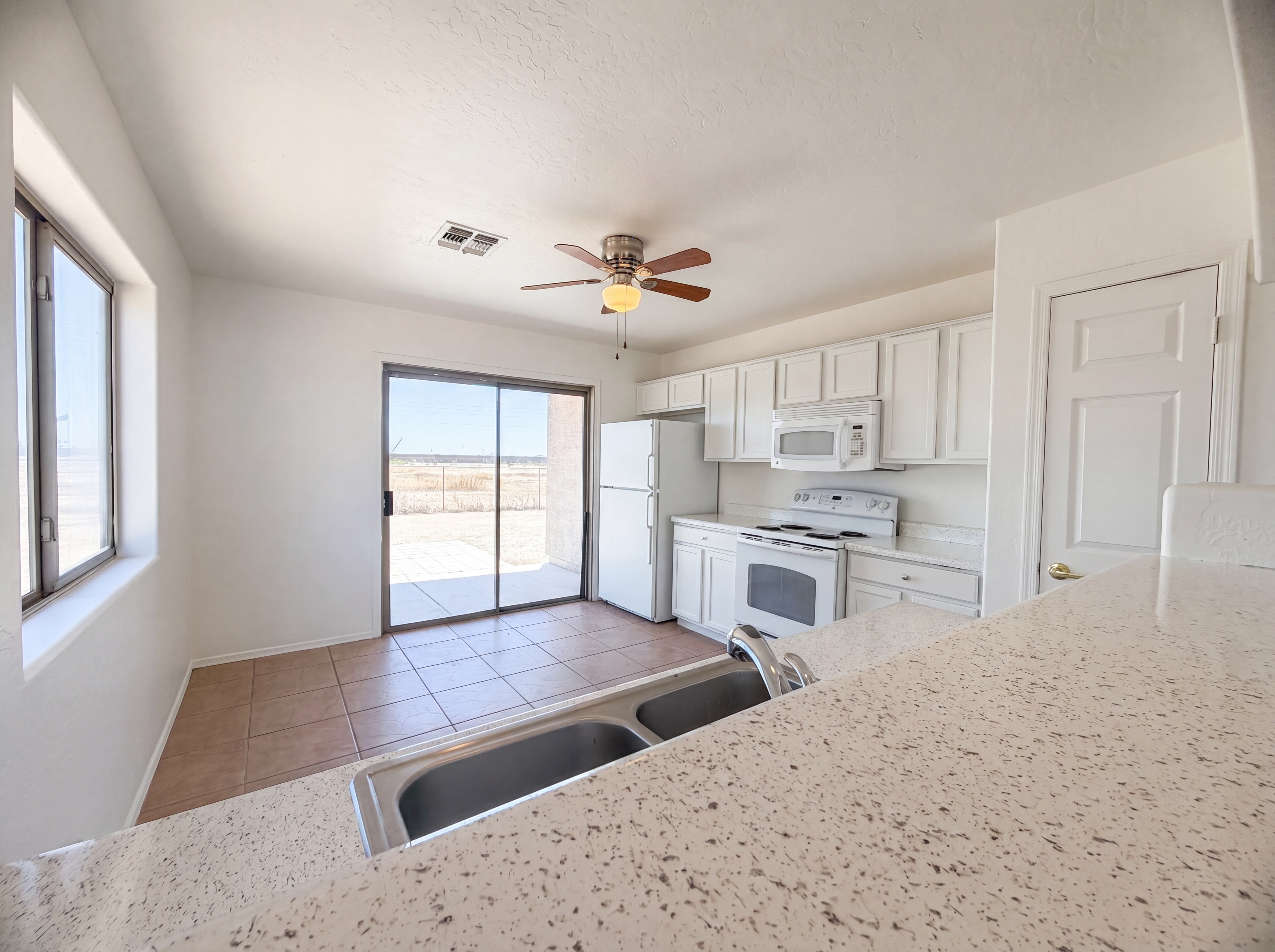 Photo 8 of 16 of 5829 E Preakness Dr, San Tan Valley, AZ