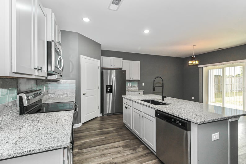 Property photo 2 of 464 St Kitts Way