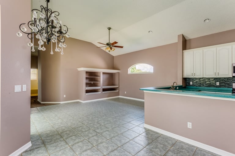 Photo 7 of 31 - 9067 Laurel Ridge Dr, Mount Dora, FL 32757