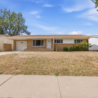 Property photo 1 of 2826 Jon St