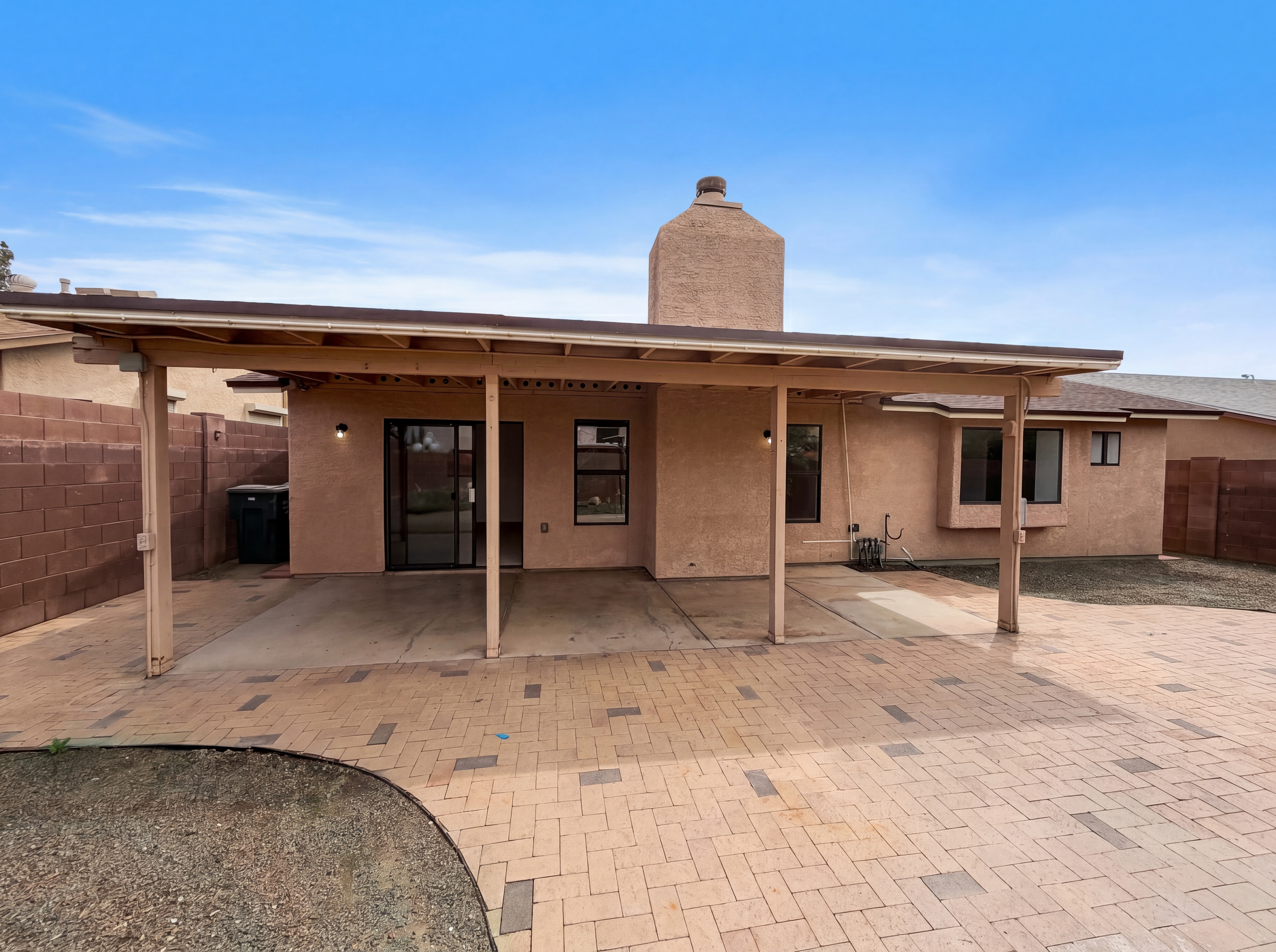 Photo 5 of 19 of 10149 E Danbury Pl, Tucson, AZ