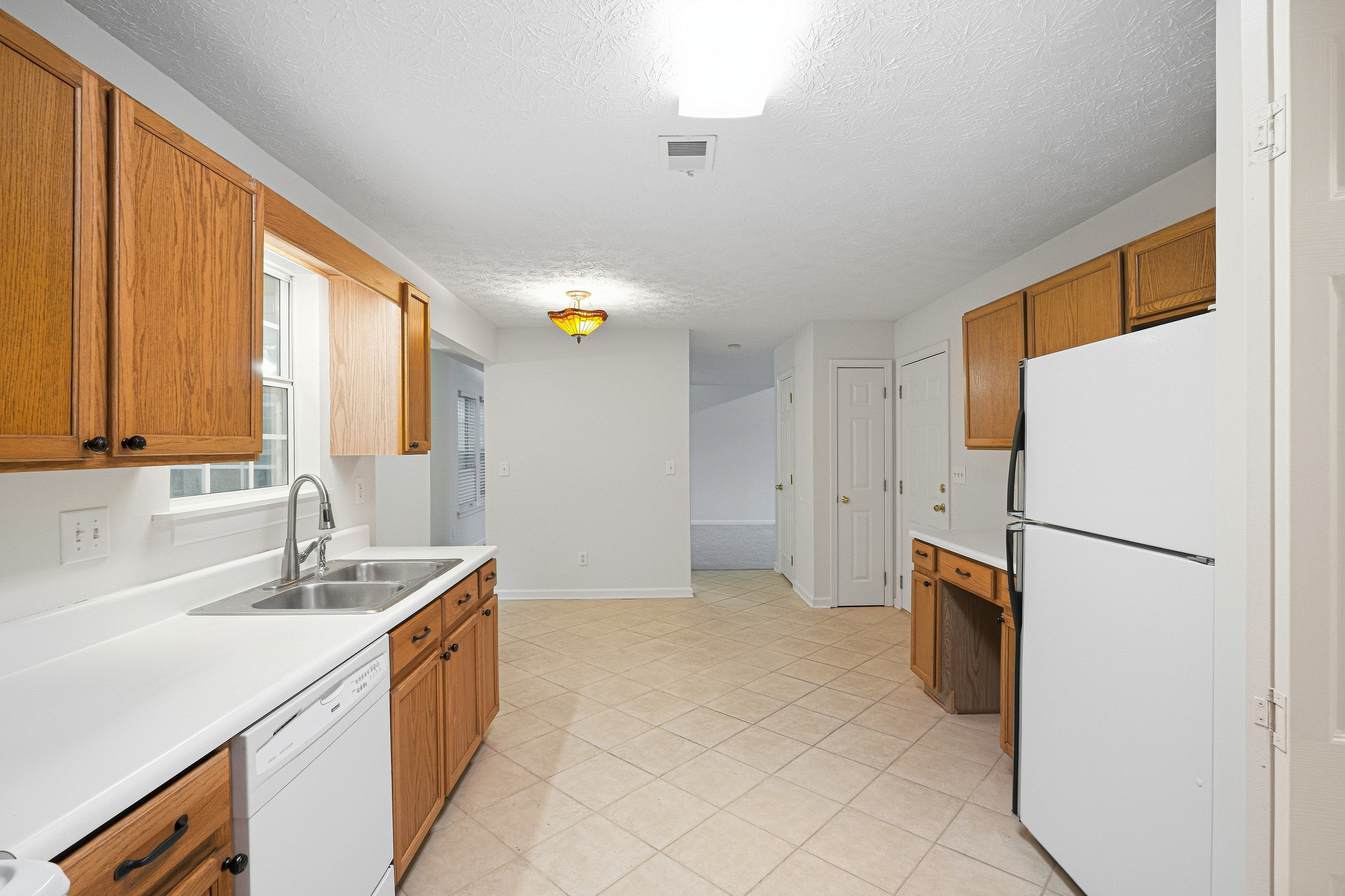 Photo 34 of 60 of 2492 Halcyon Way, Lawrenceville, GA