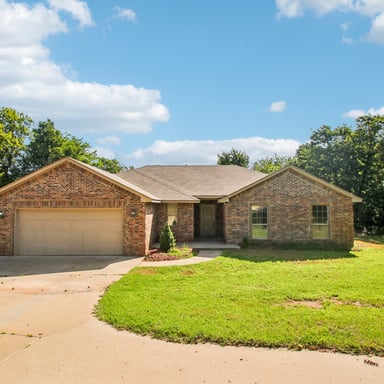 Property photo 1 of 12702 Fox Pass Rd