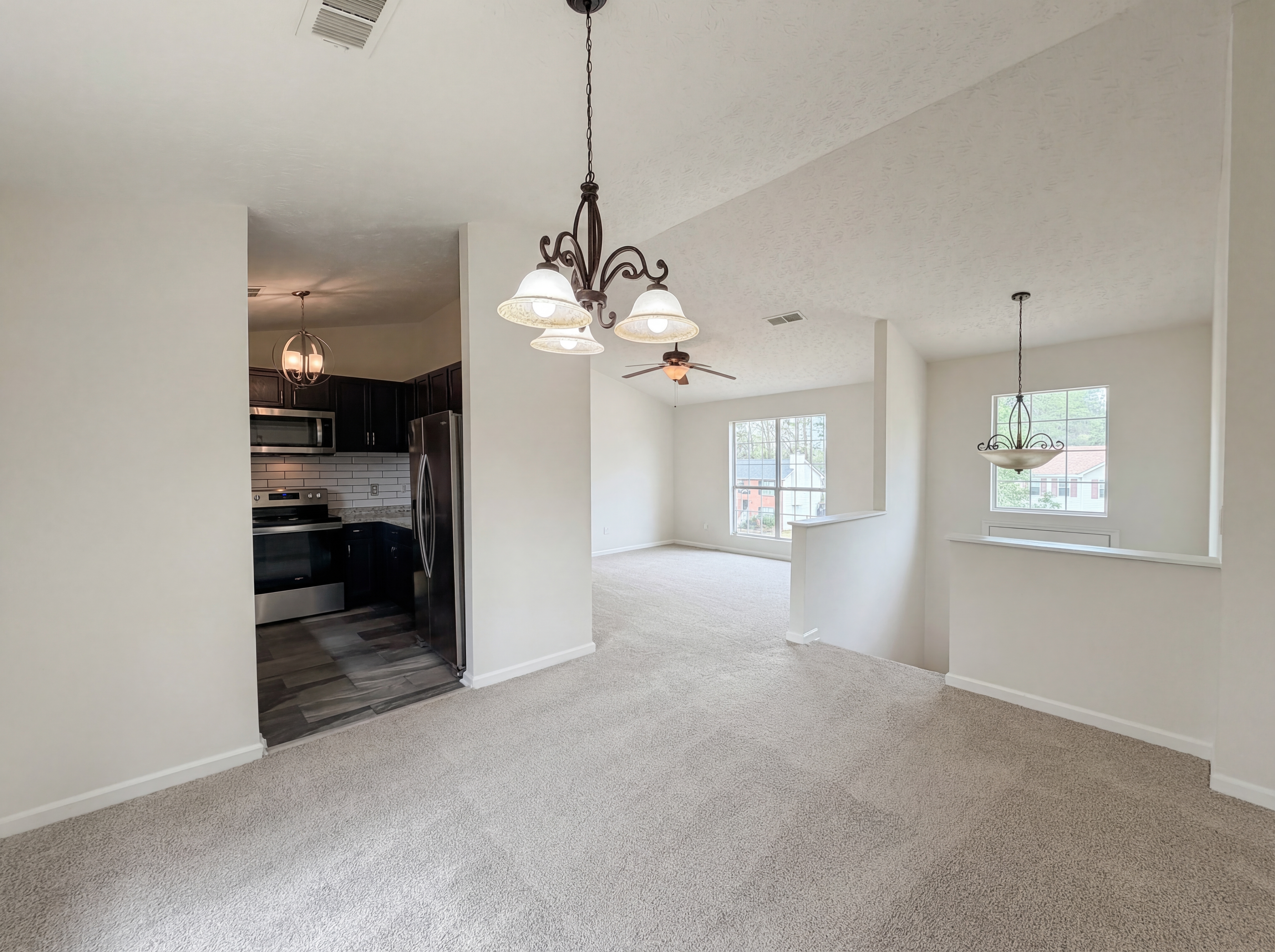 Photo 16 of 23 of 835 Sinclair Way, Jonesboro, GA