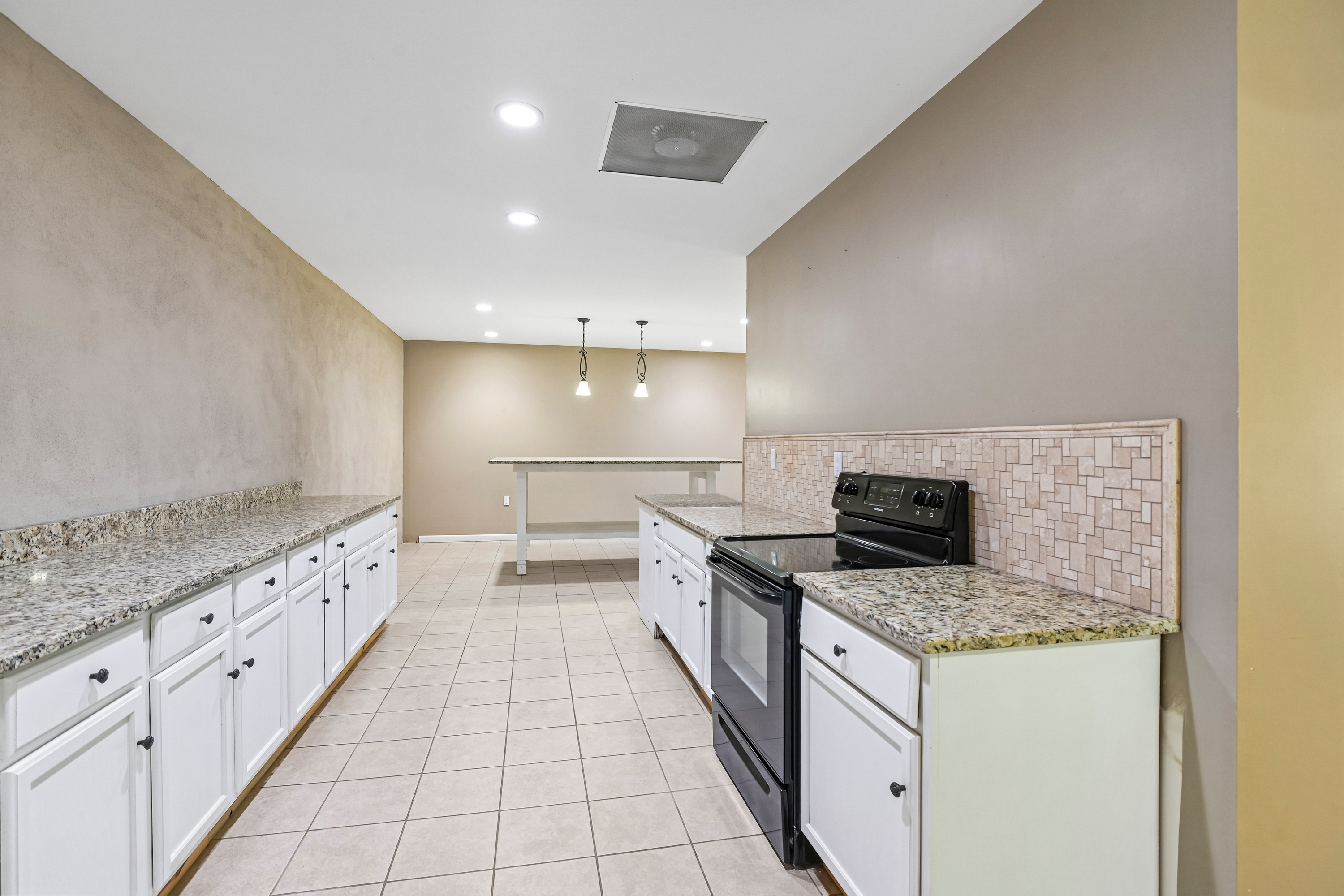 Photo 55 of 79 of 2077 Coolidge Way NW, Acworth, GA