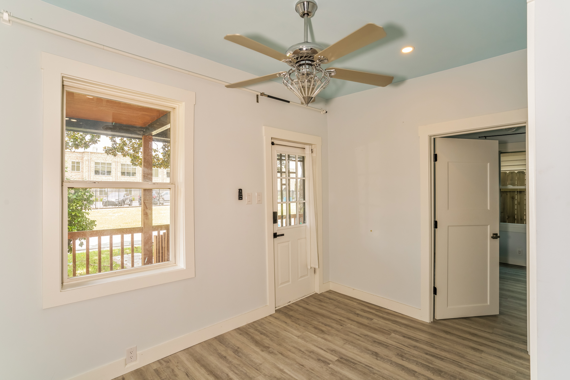 Photo 3 of 22 of 5213 Dillon Ave, Savannah, GA