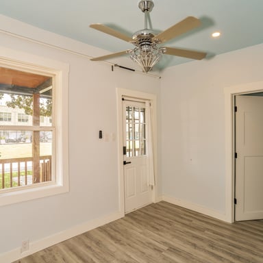 Property photo 3 of 5213 Dillon Ave