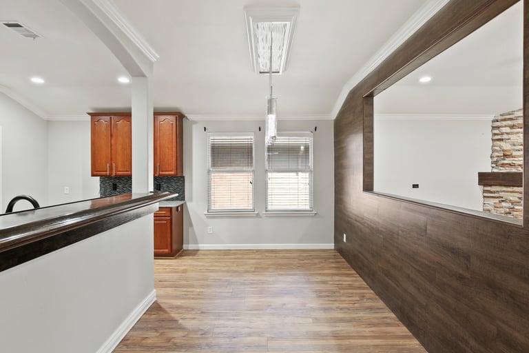 Photo 10 of 26 - 1704 Quail Grove Dr, Fort Worth, TX 76177