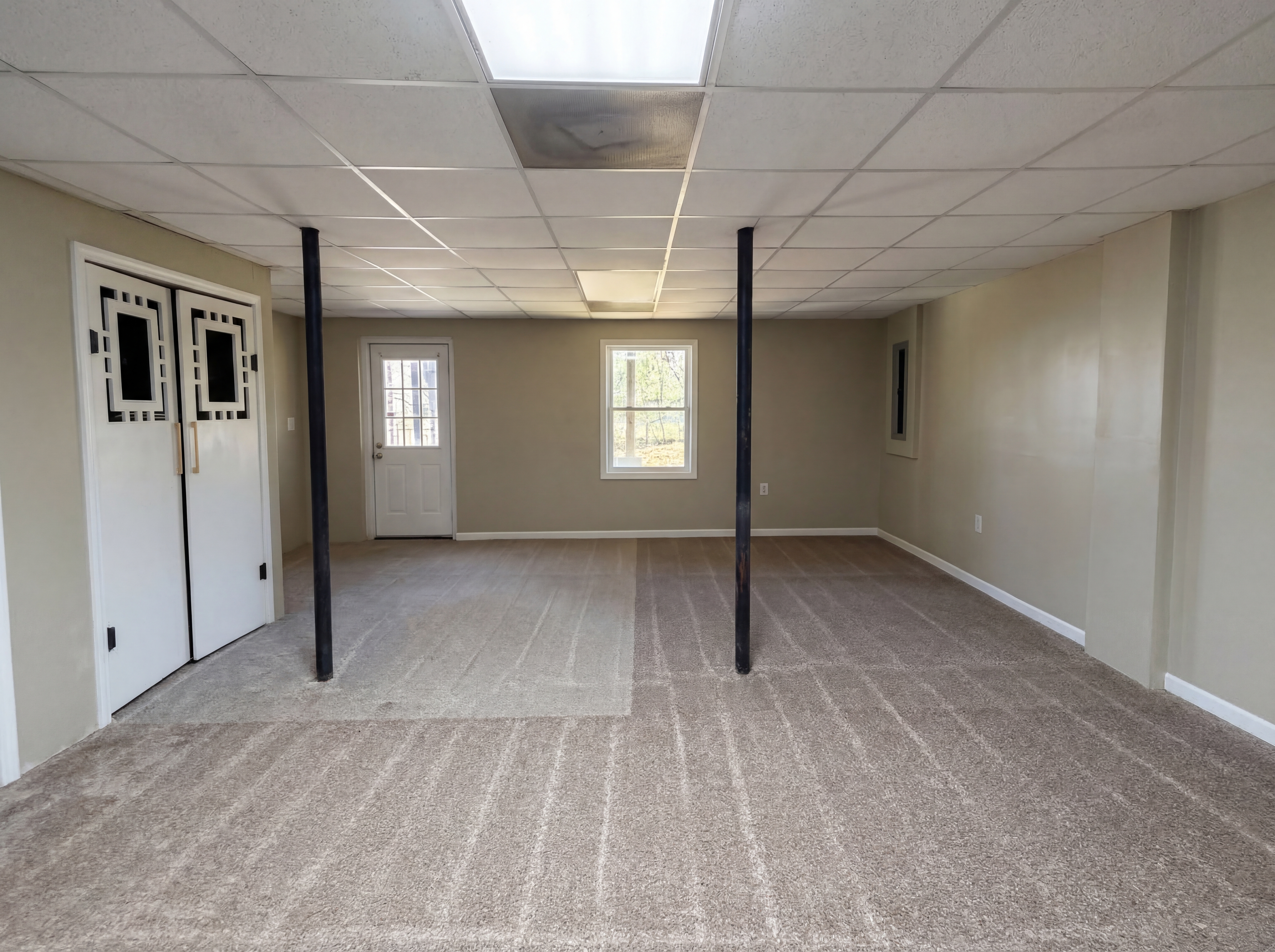 Photo 17 of 23 of 1157 Woodbridge Dr, Clarksville, TN