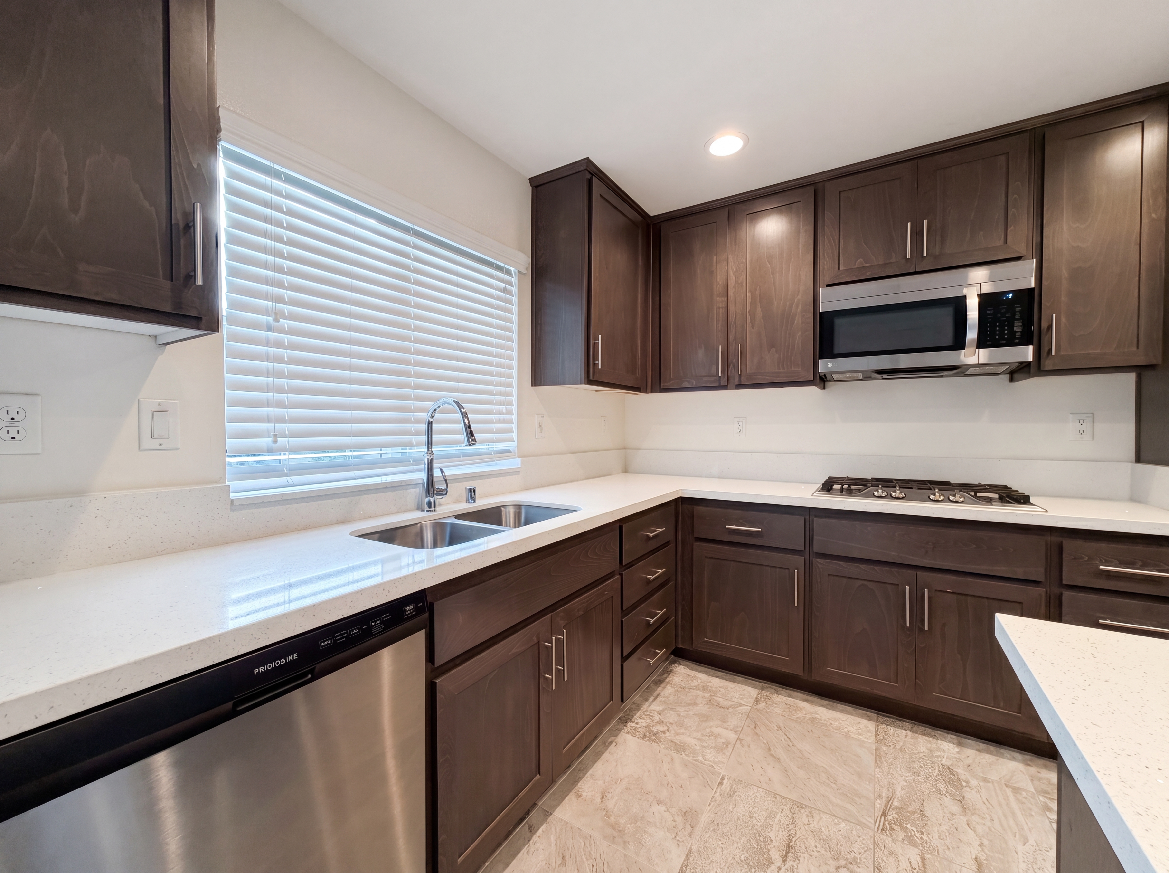 Photo 8 of 26 of 43831 Madison Ct, Lancaster, CA
