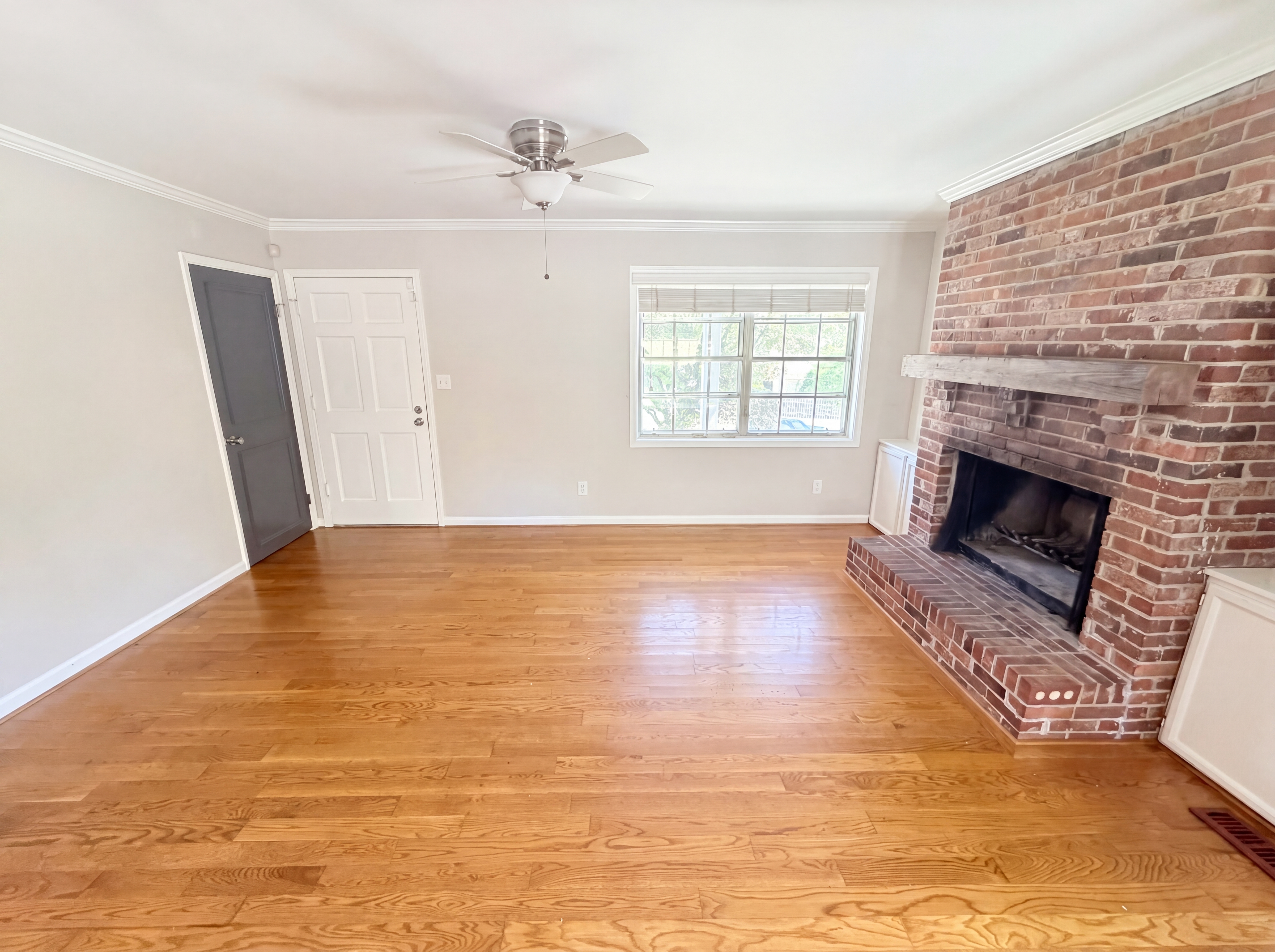 Photo 6 of 24 of 4134 Fawn Ln SE, Smyrna, GA
