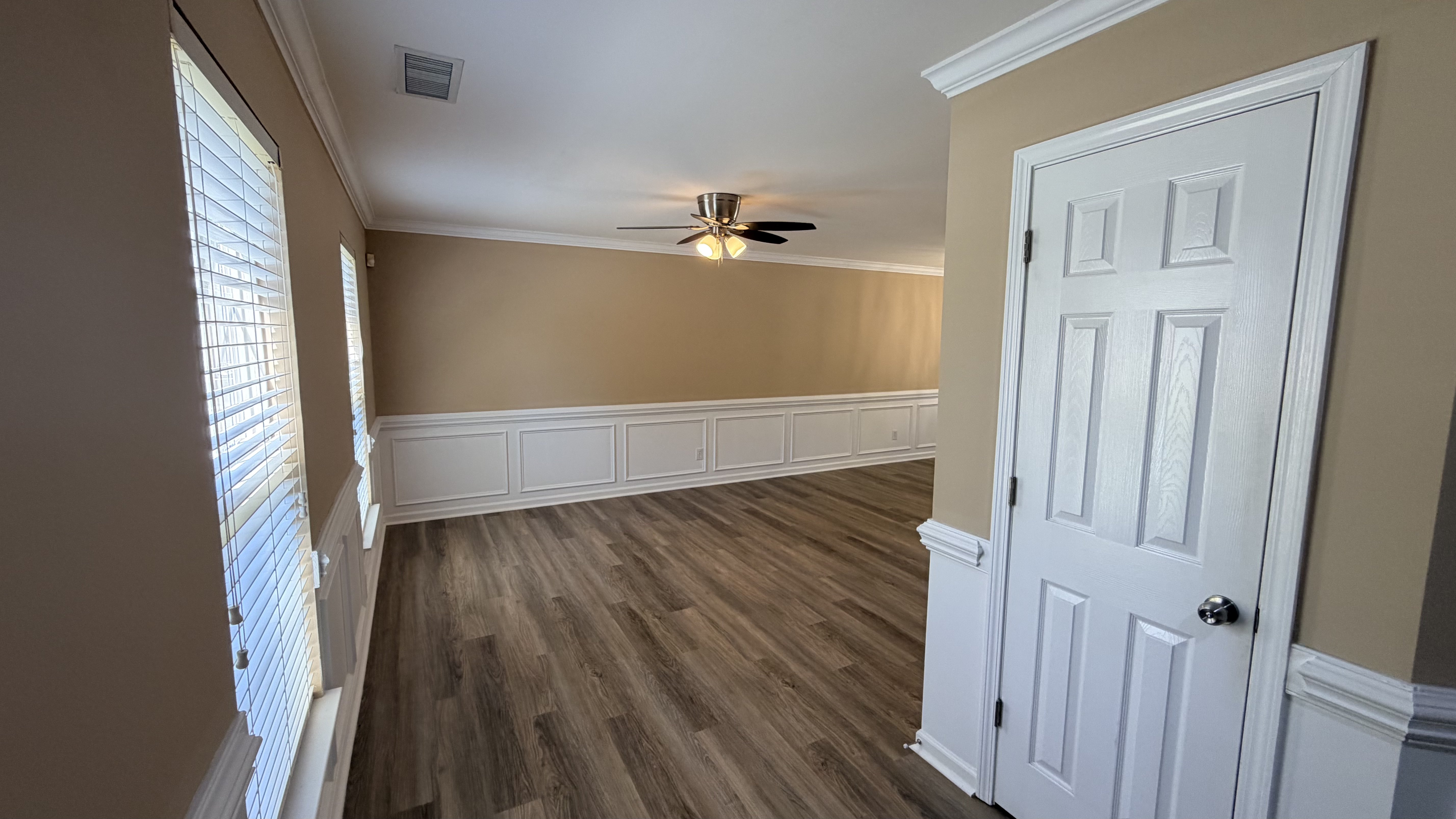 Photo 5 of 23 of 9334 Arbor Creek Dr, Charlotte, NC