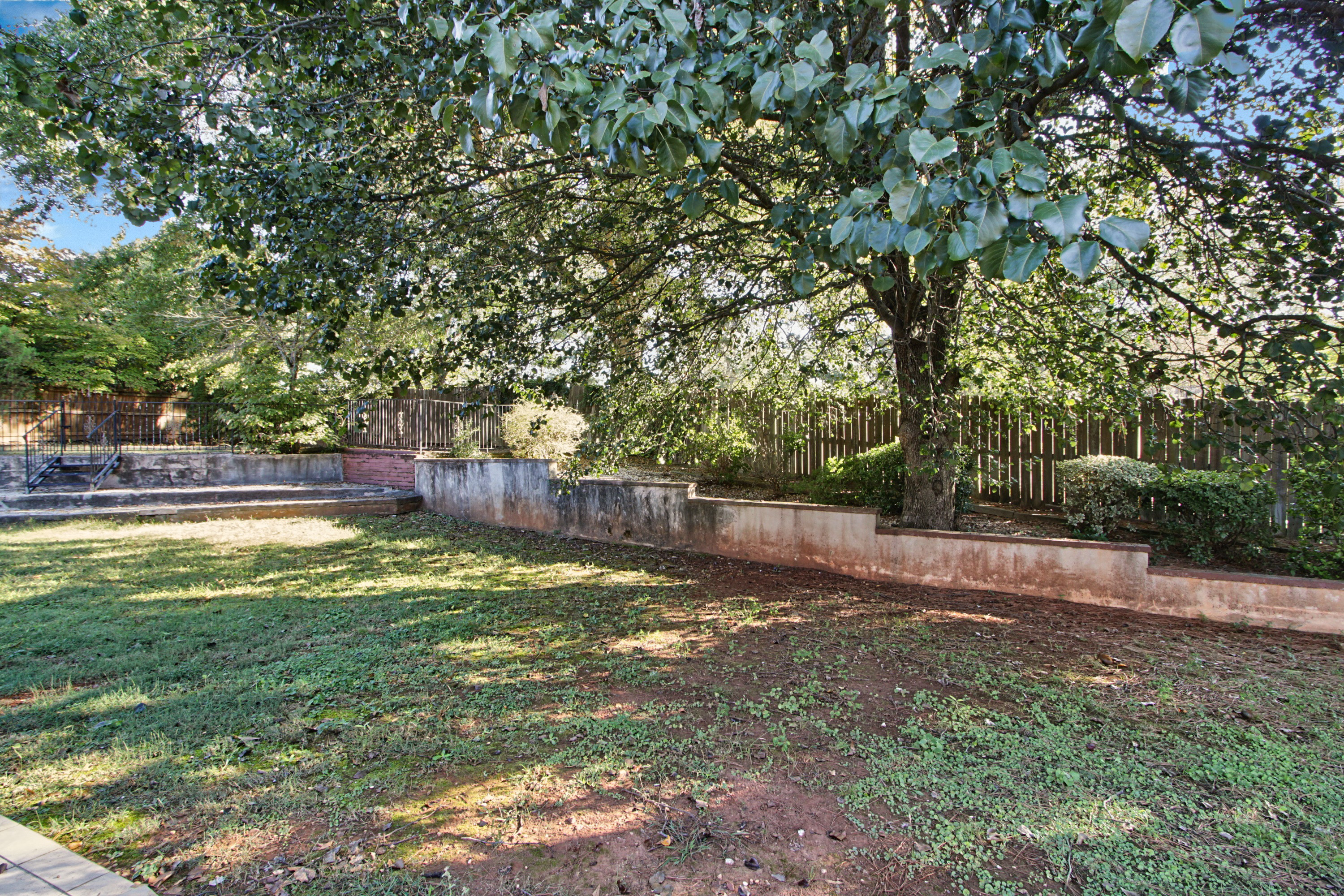 Photo 51 of 54 of 945 Brandon Ridge Dr, Roswell, GA