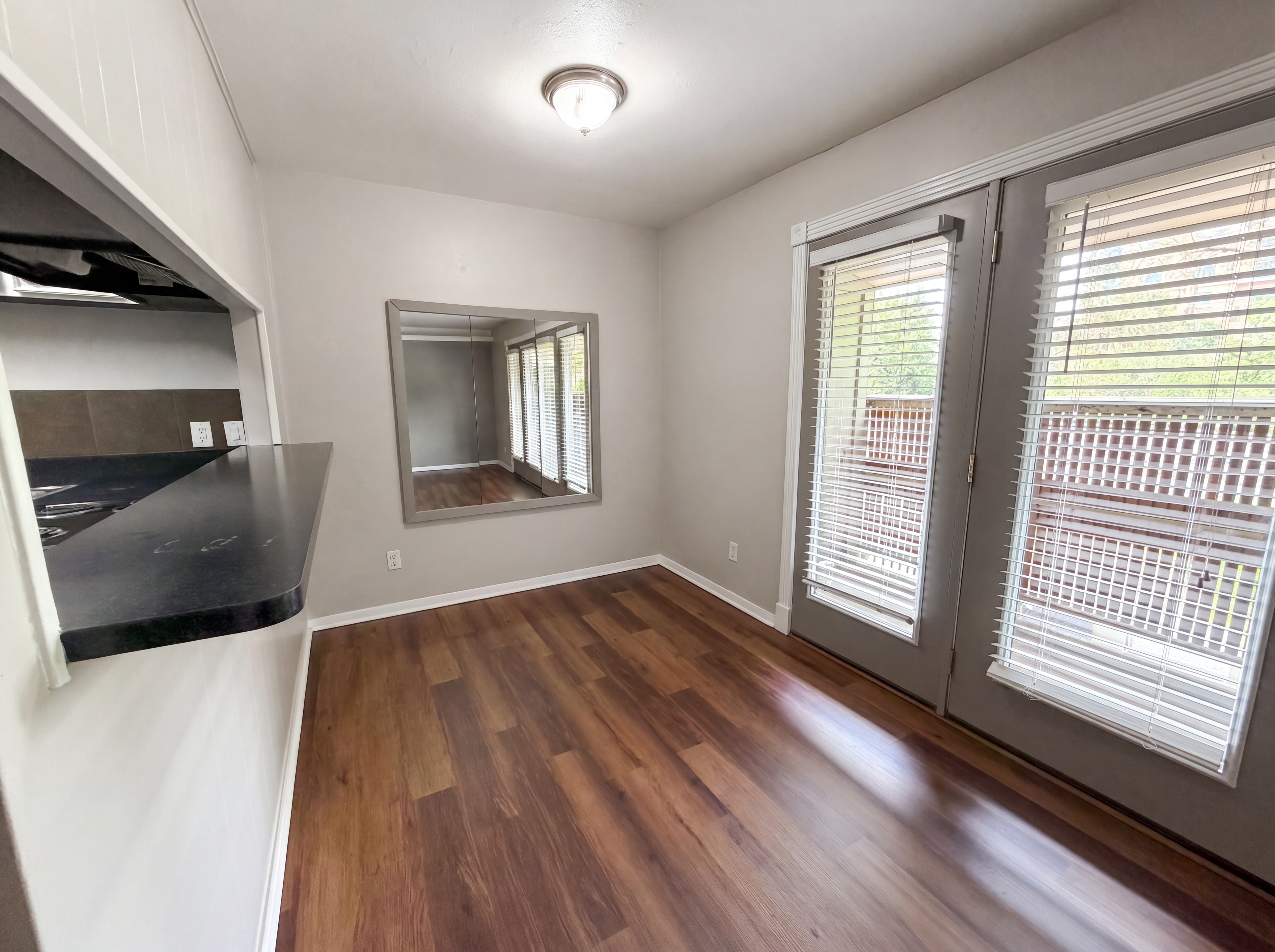 Photo 6 of 17 of 3938 W Alabama St, Houston, TX