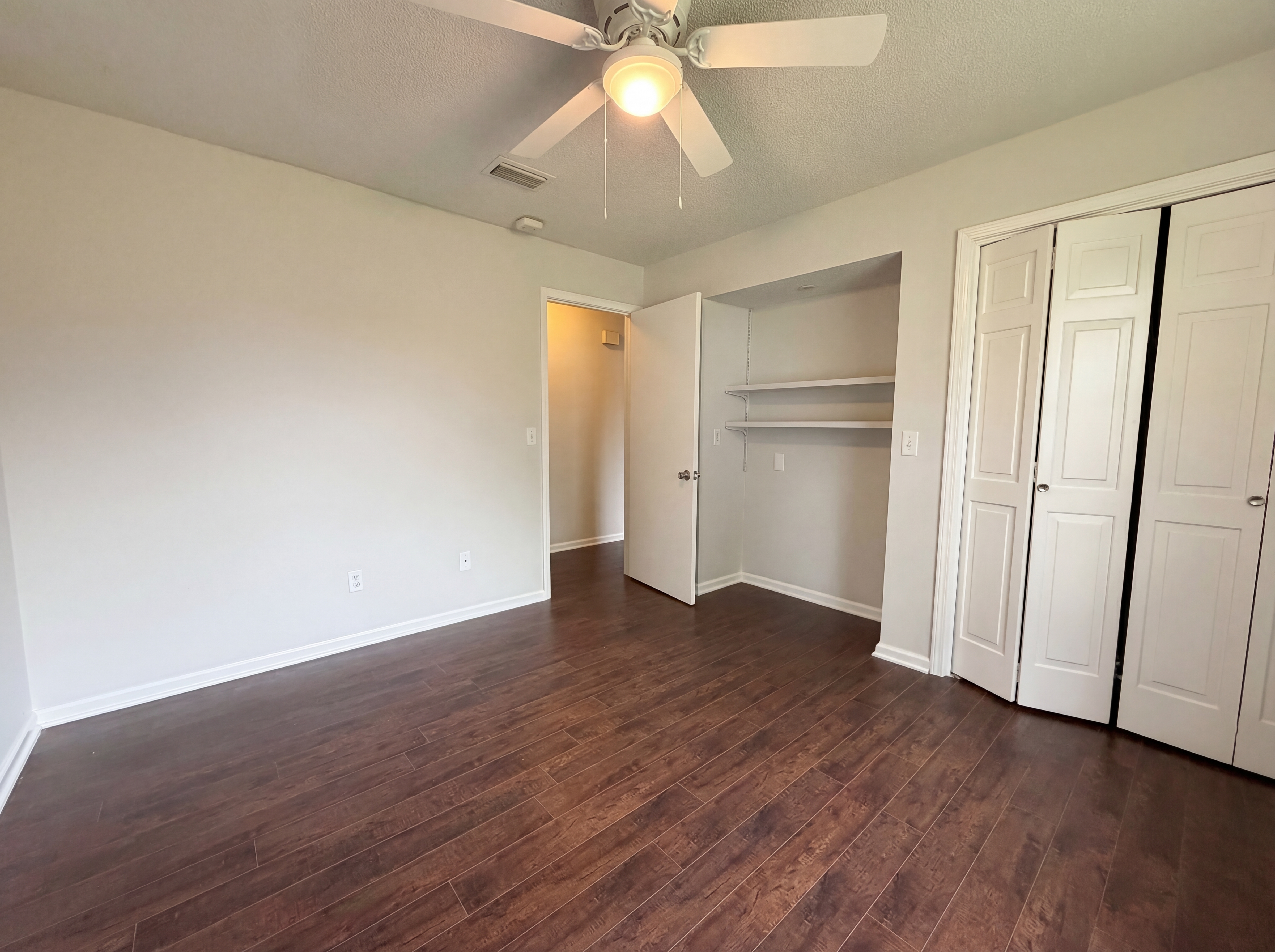 Photo 14 of 22 of 606 Gulfstream Trl S, Orange Park, FL