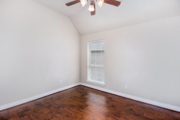 Photo 14 of 17 - 6433 Delta Crossing Ct, Rosenberg, TX 77471