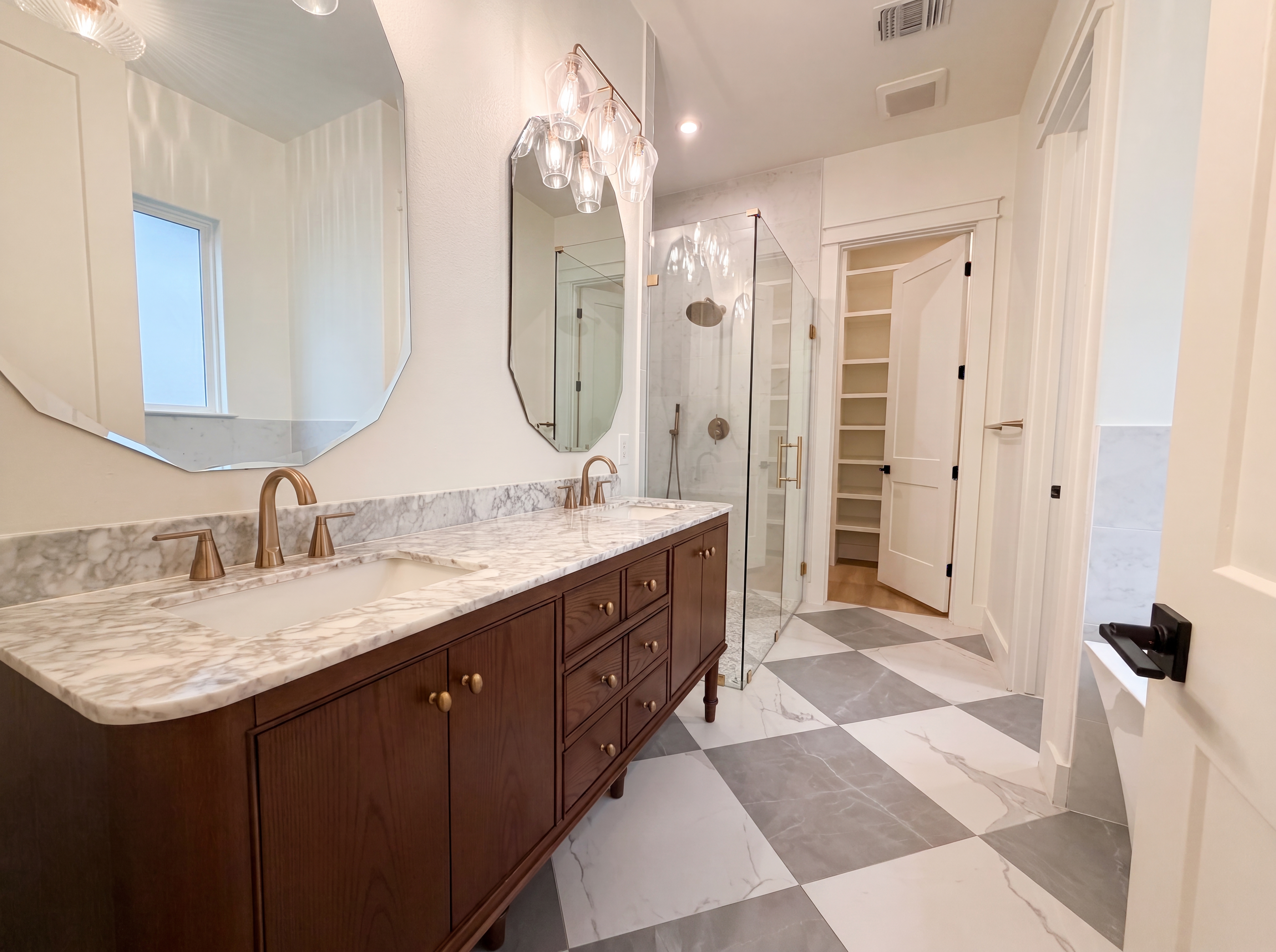 Photo 6 of 21 of 4211 Honeycomb St, San Antonio, TX