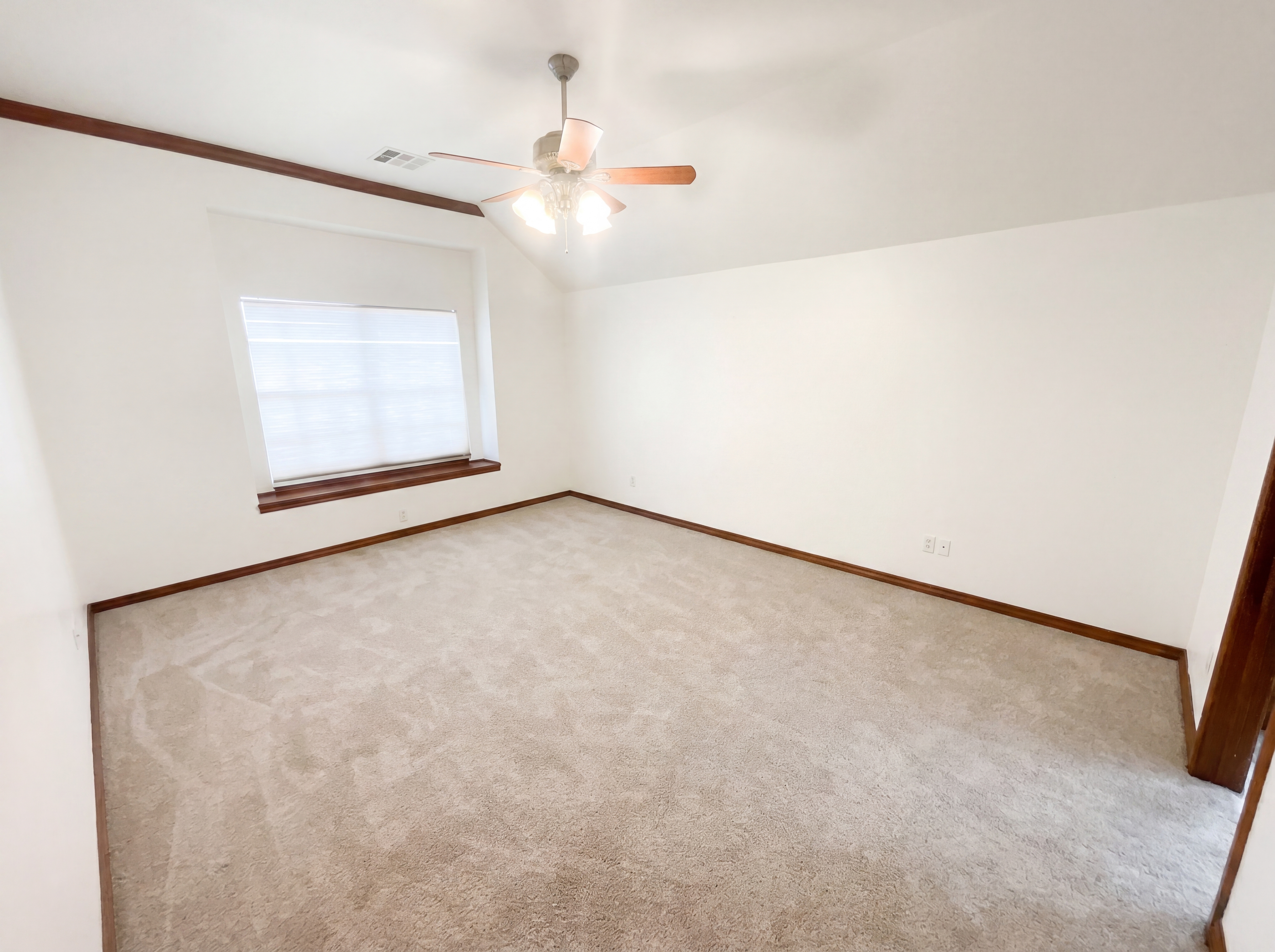 Photo 14 of 21 of 13808 S Robinson Ave, Oklahoma City, OK