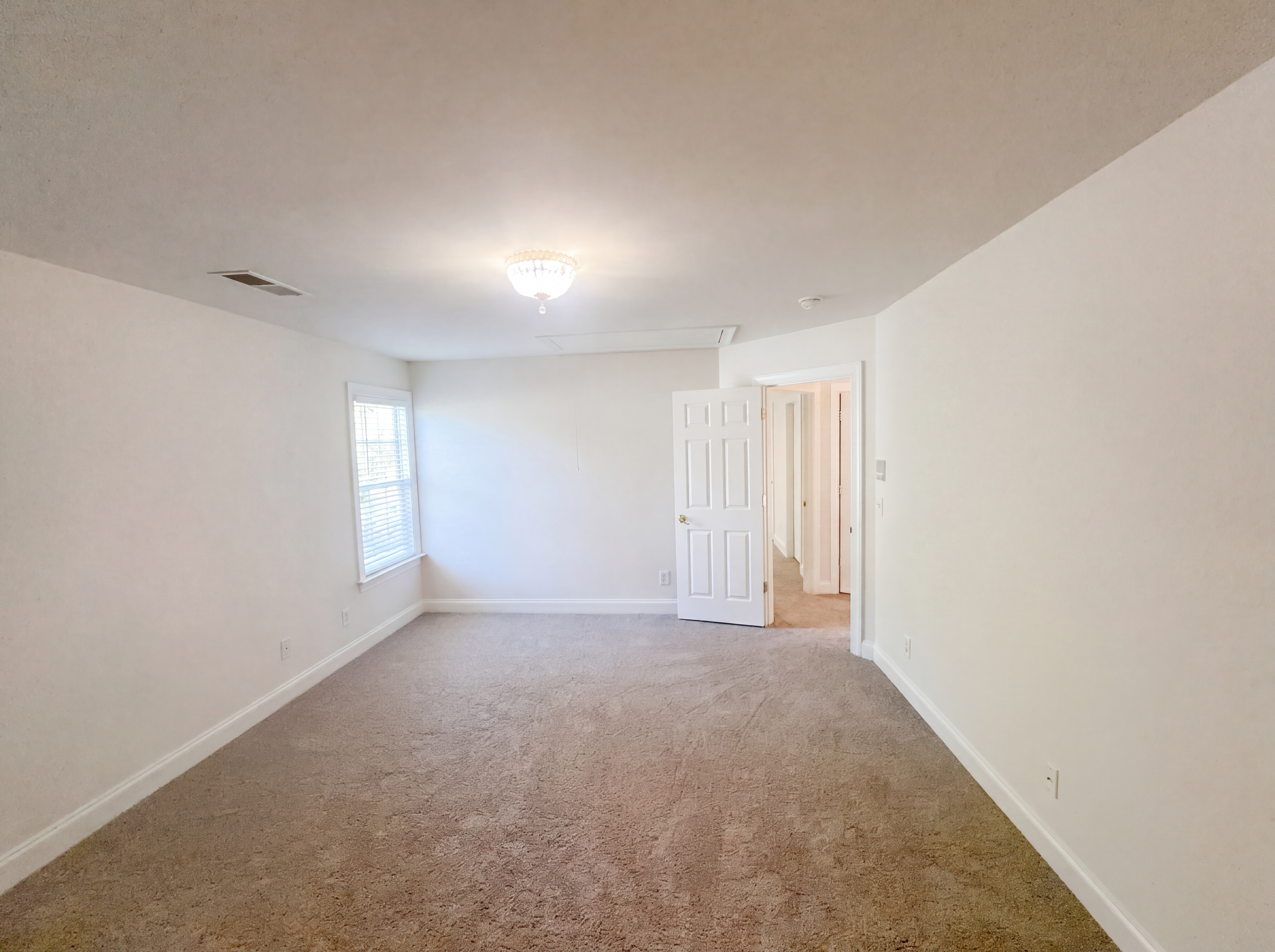 Photo 19 of 35 of 4993 Winding Ridge Dr, Greensboro, NC