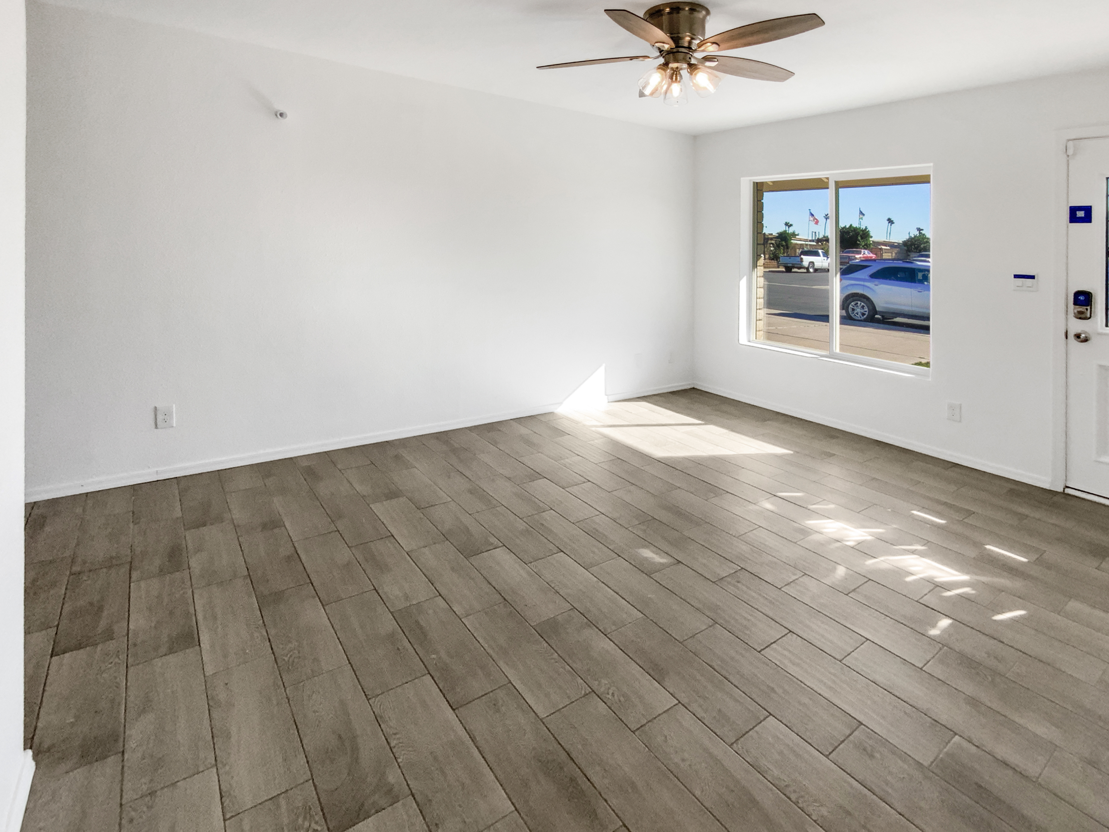 Photo 3 of 25 of 9206 W Mescal St, Peoria, AZ