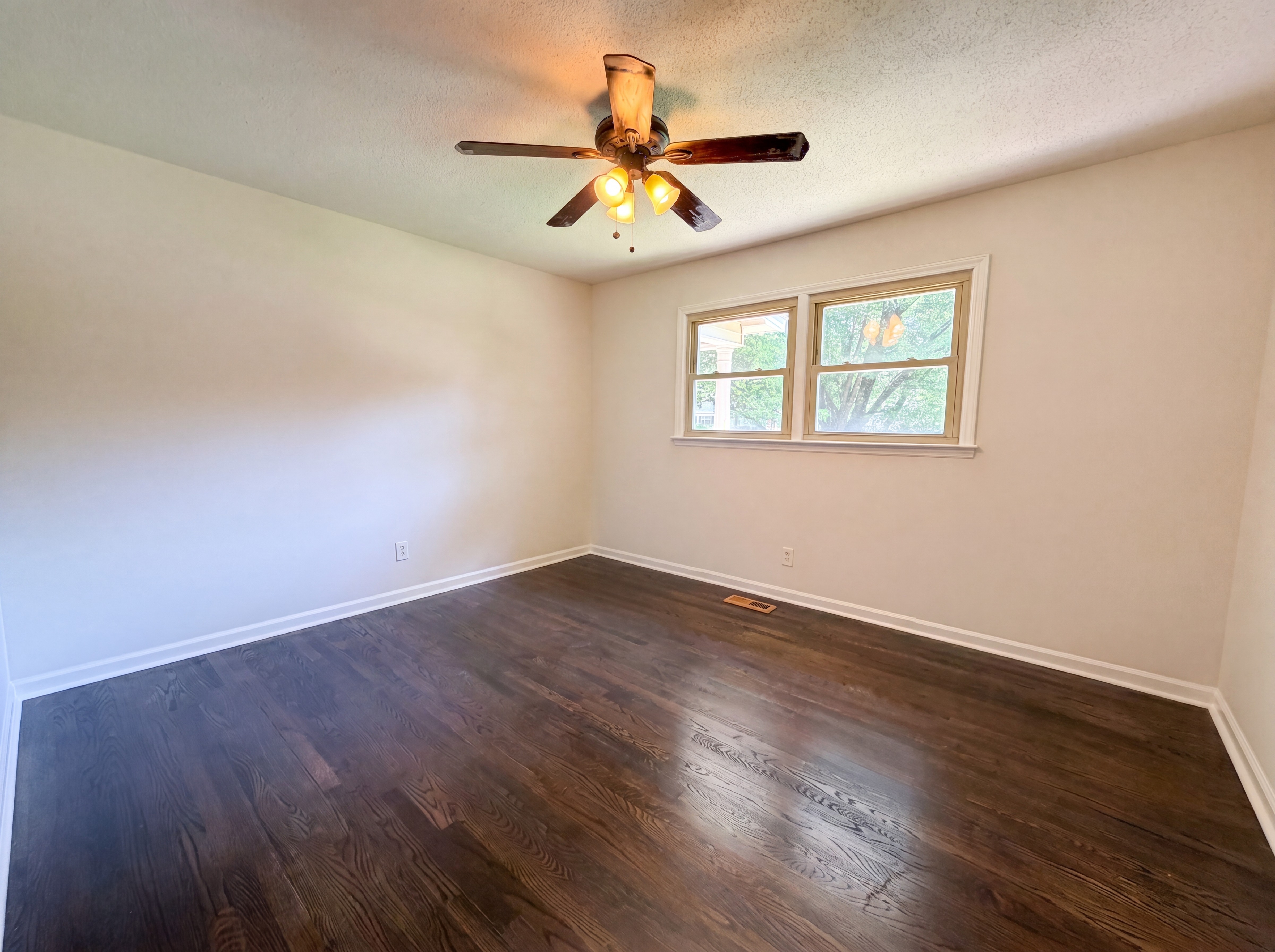 Photo 10 of 16 of 2418 Woodbridge Dr, Gastonia, NC