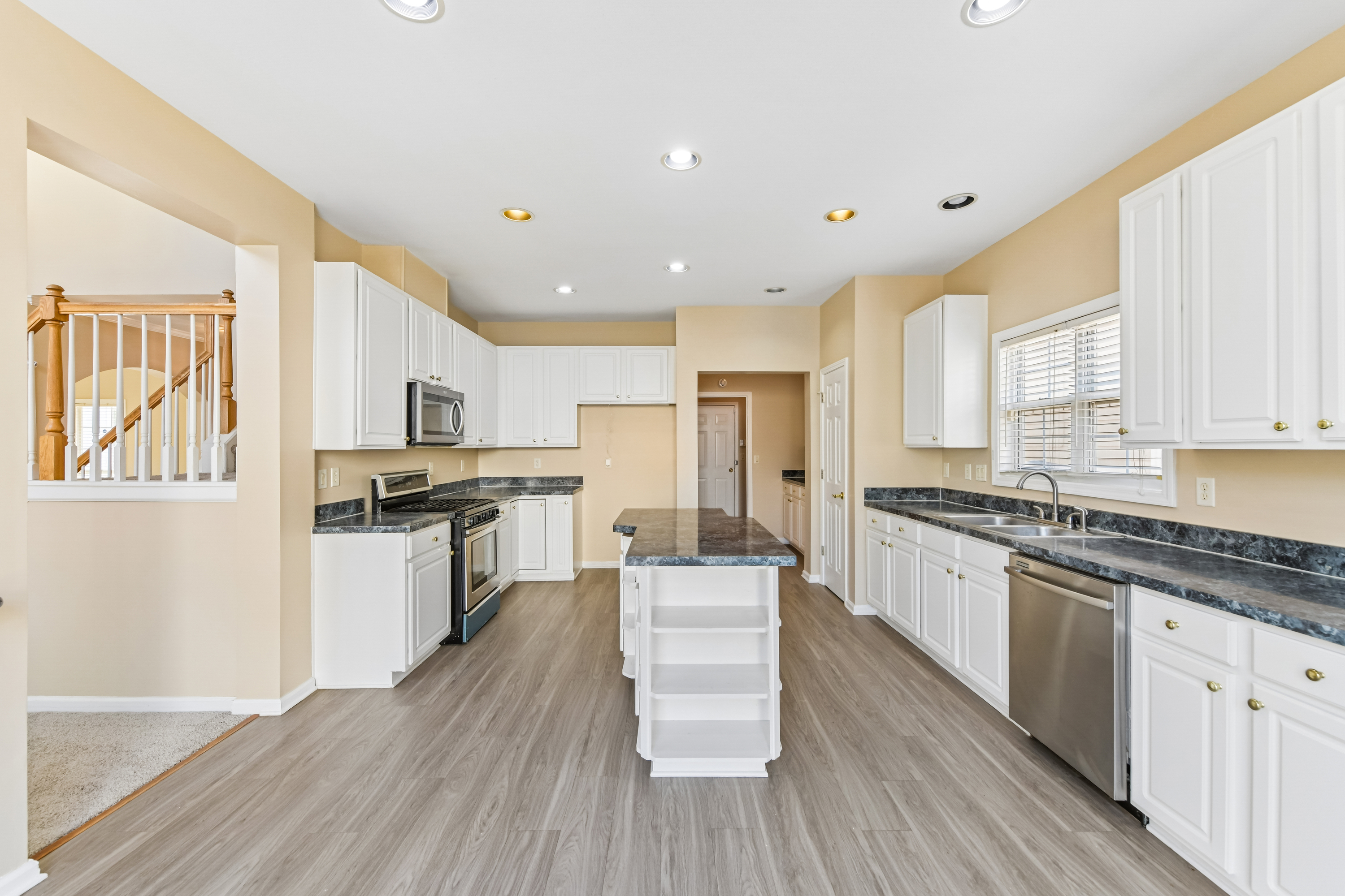 Photo 2 of 44 of 731 Goldenrod Way, Norcross, GA
