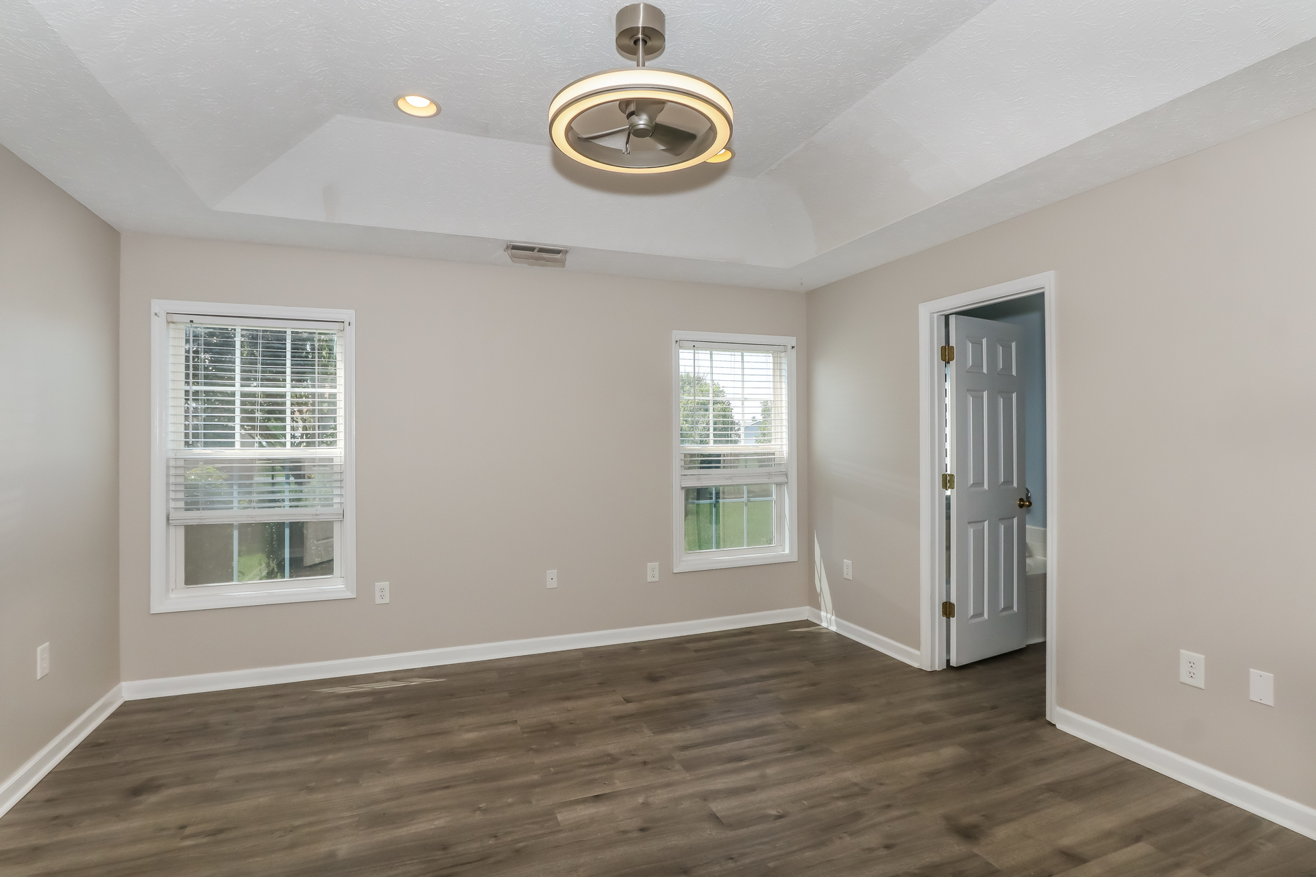 Photo 10 of 21 of 454 Carolina Hickory St, Loris, SC