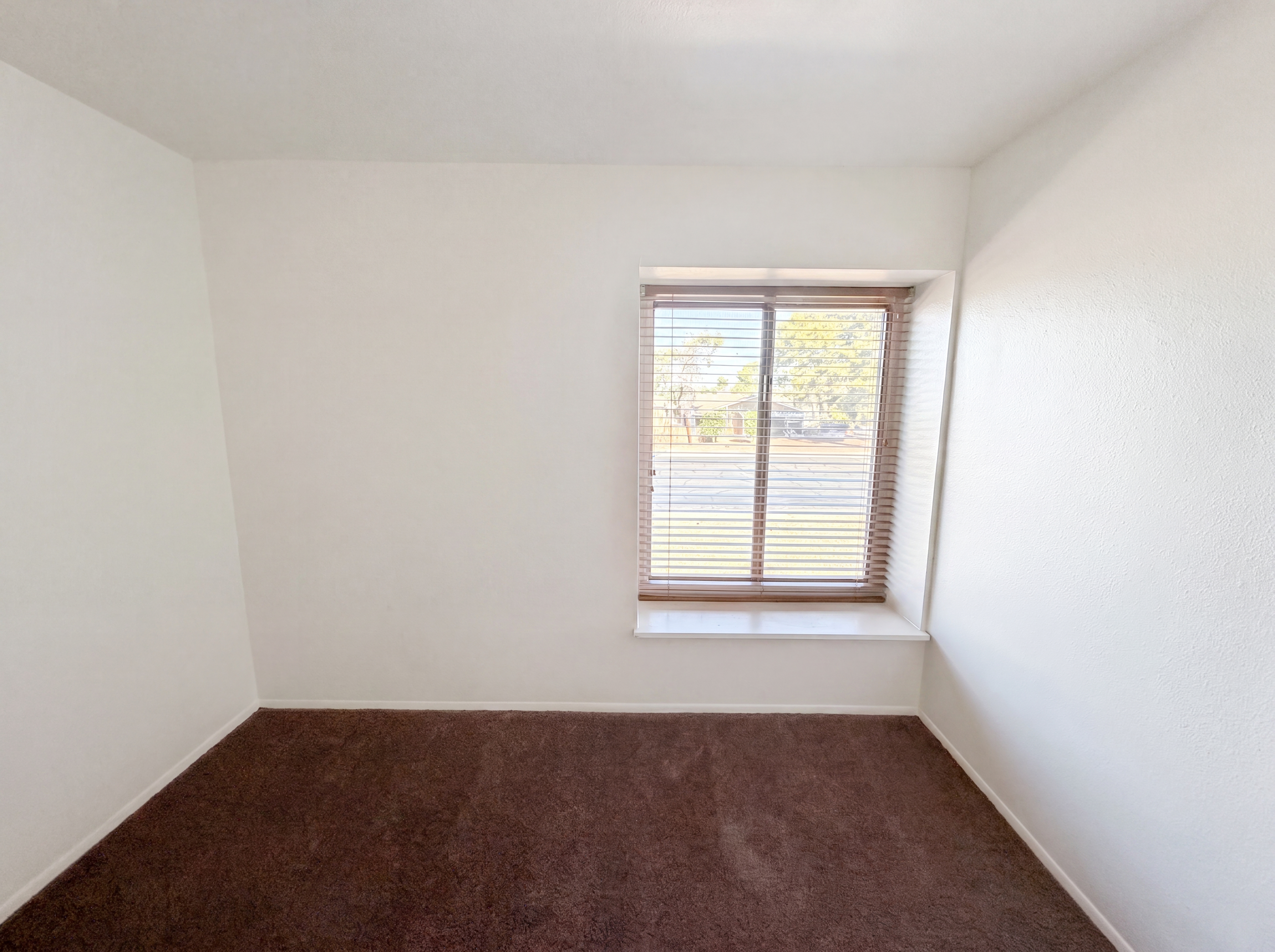 Photo 12 of 17 of 8446 N 34th Dr, Phoenix, AZ