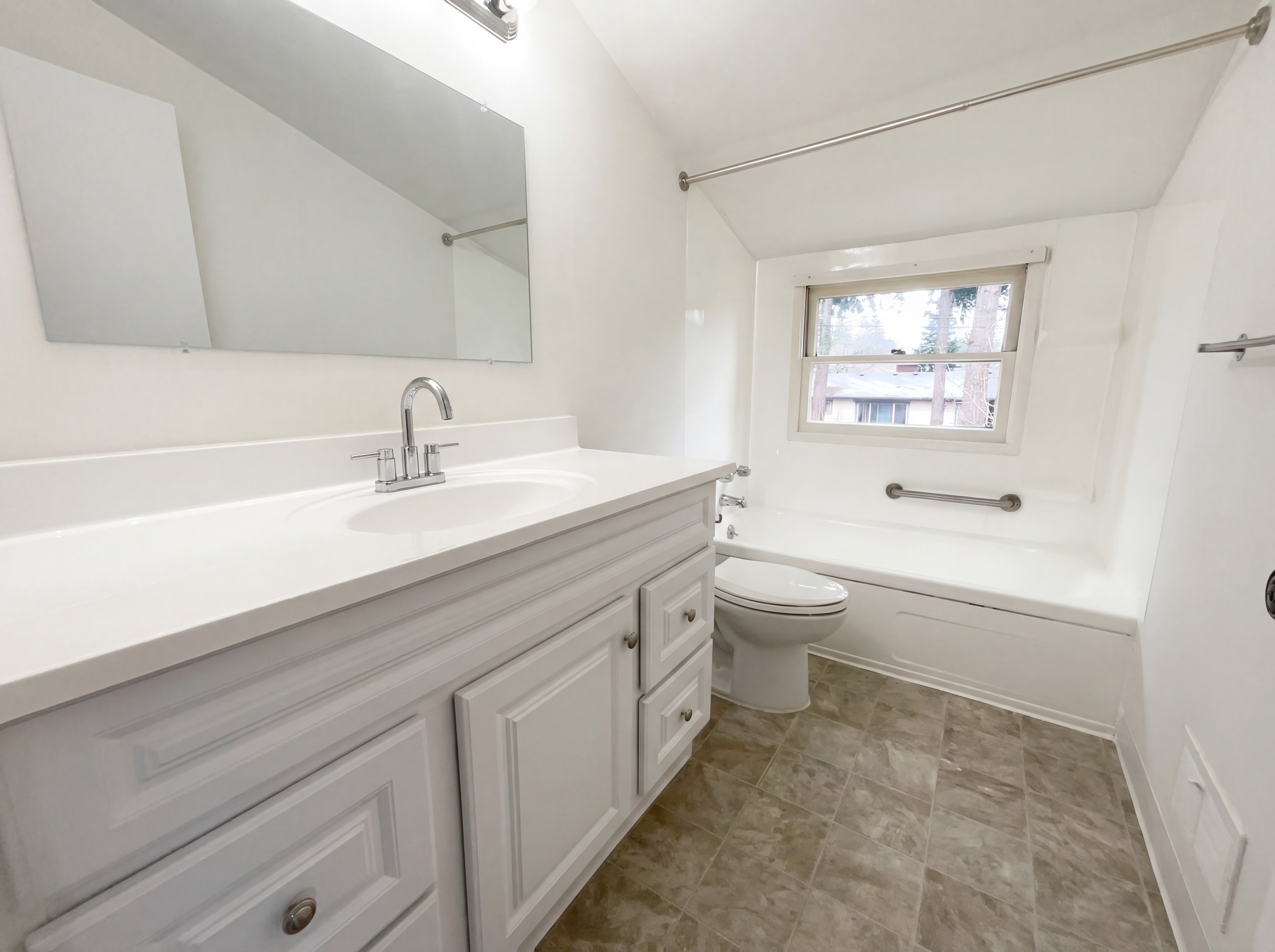 Photo 14 of 19 of 3100 SE 166th Ave, Portland, OR