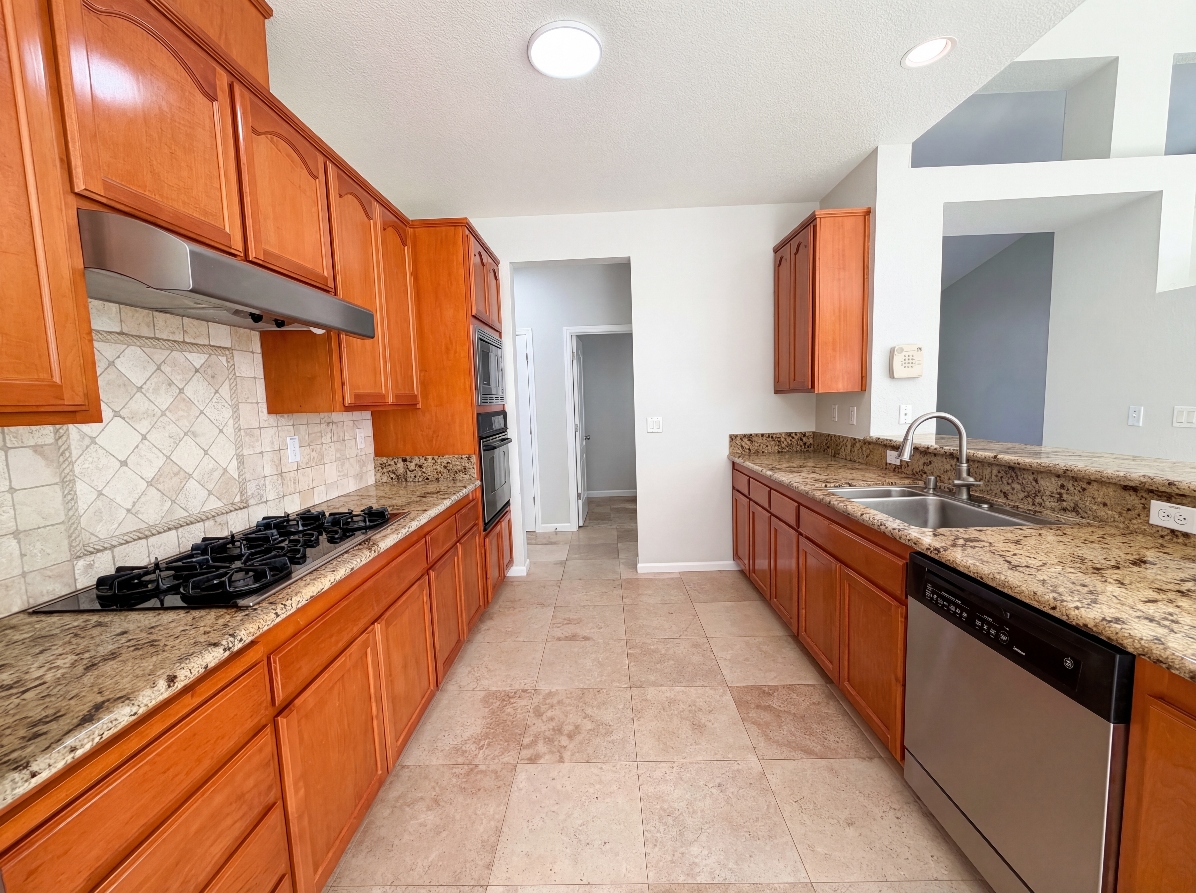 Photo 22 of 47 of 1257 Brooktrail Dr, Pittsburg, CA