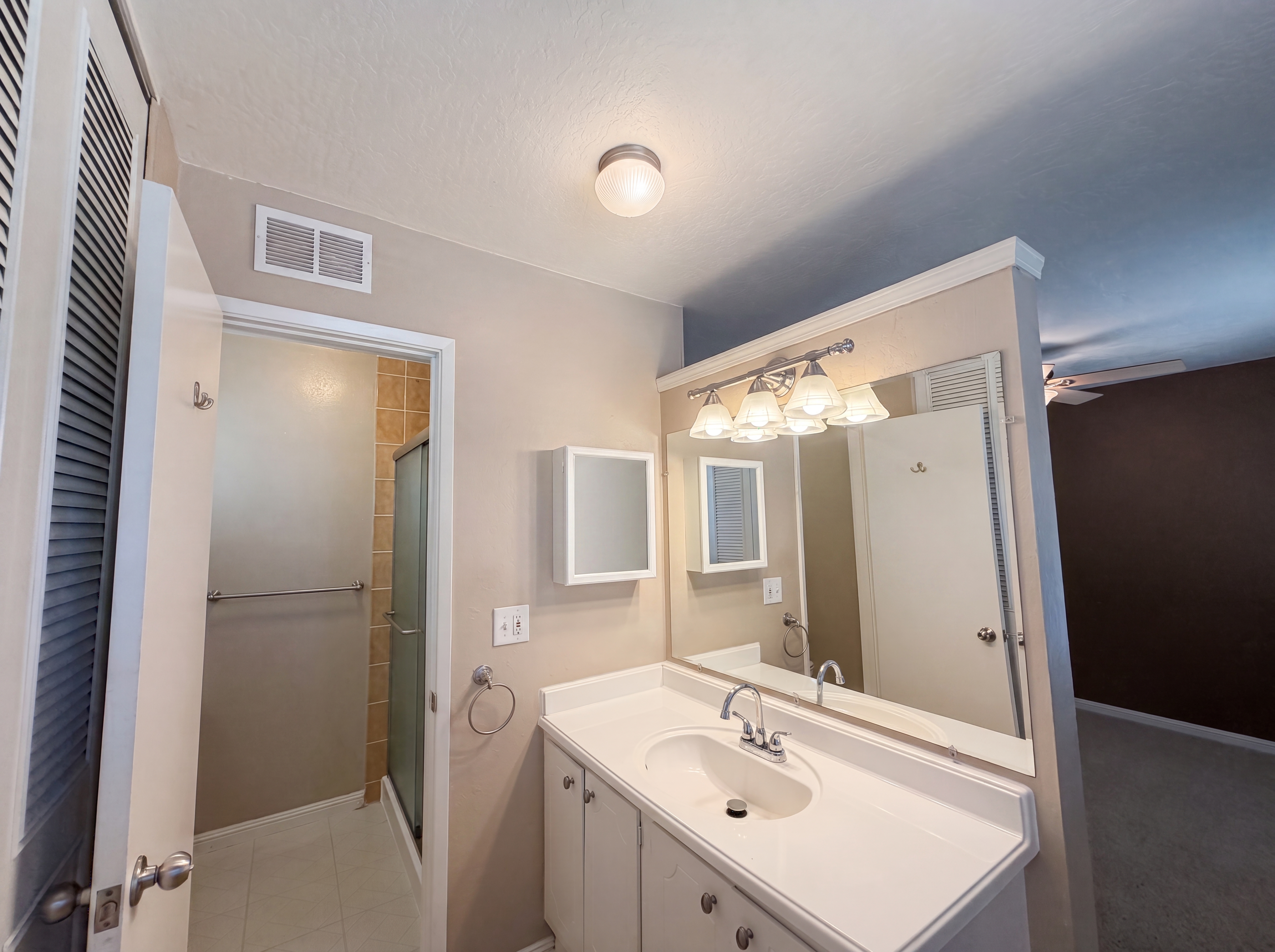 Photo 15 of 38 of 4828 Rockland Way, Fair Oaks, CA