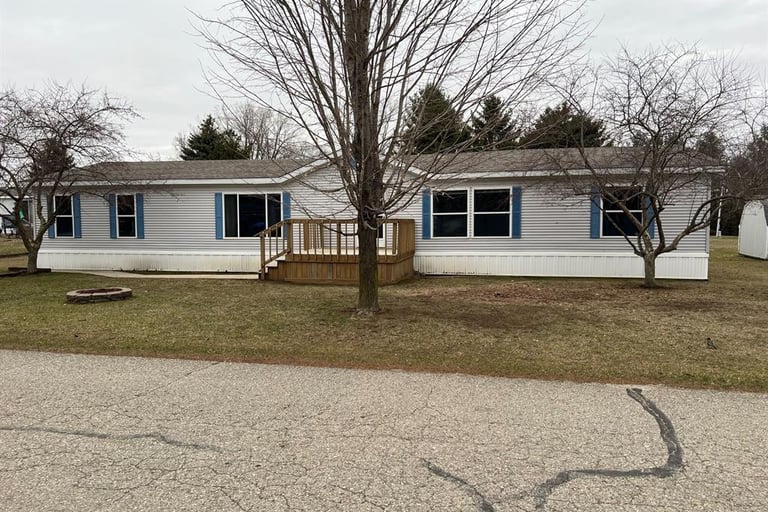 2275 Brent St, Croswell, MI 48422 Opendoor