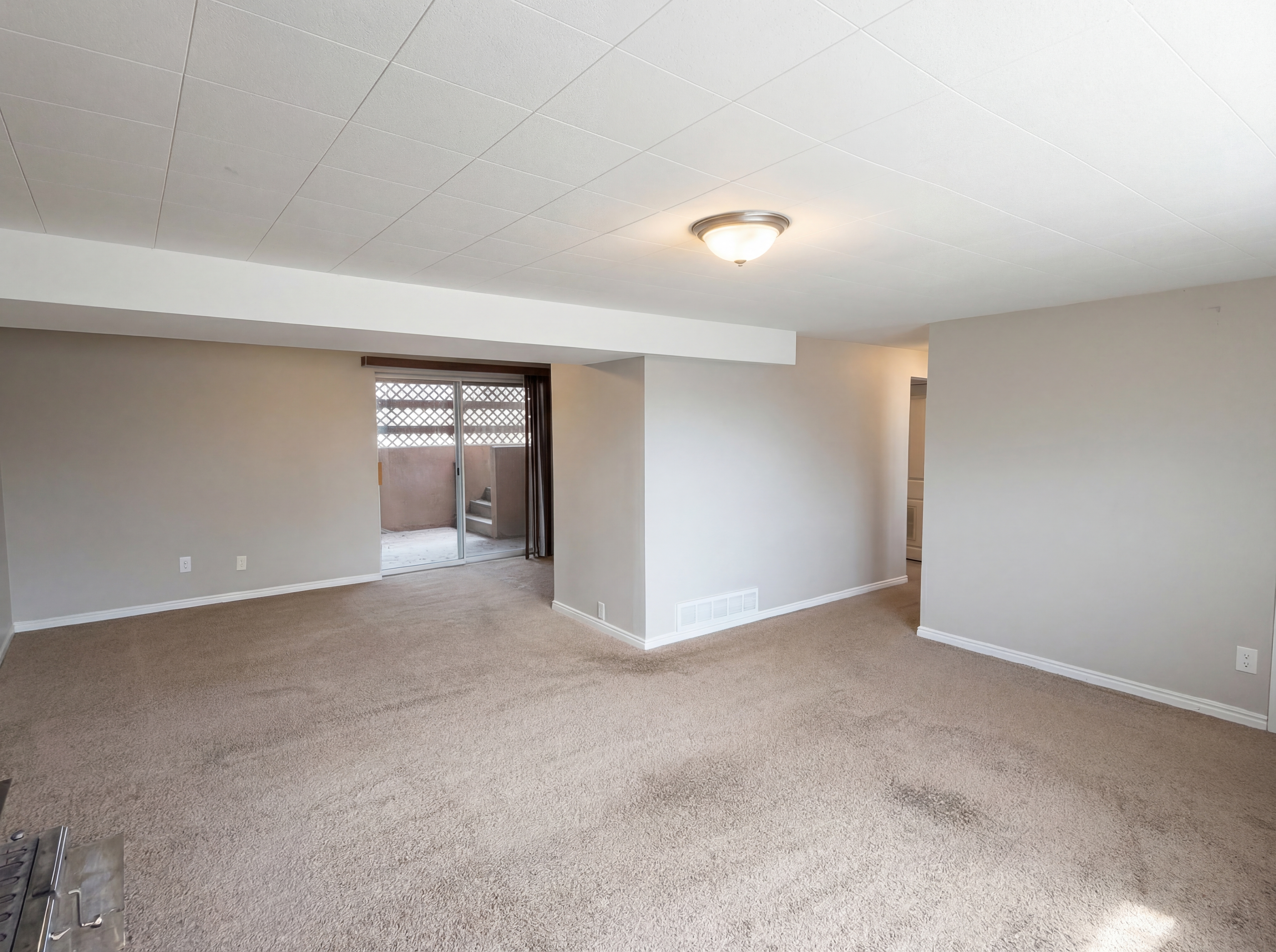 Photo 16 of 24 of 750 W Gentile St, Layton, UT