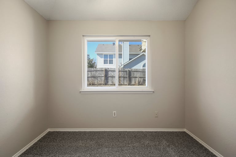 Photo 23 of 29 - 6800 Running Creek Dr, Arlington, TX 76001