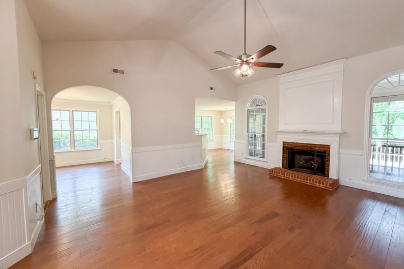 Property photo 3 of 2 Afton Pl