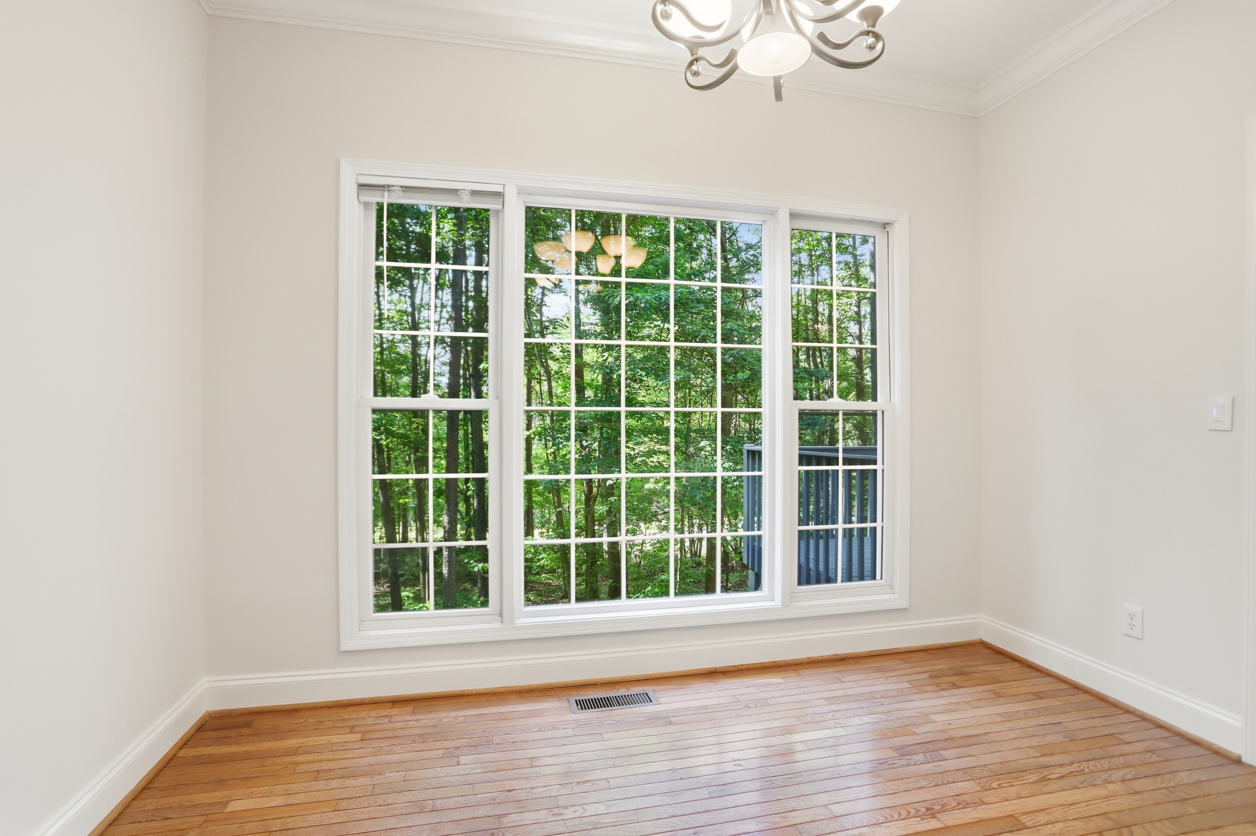 Photo 15 of 34 of 940 Cider Ridge Ct, Clarkesville, GA