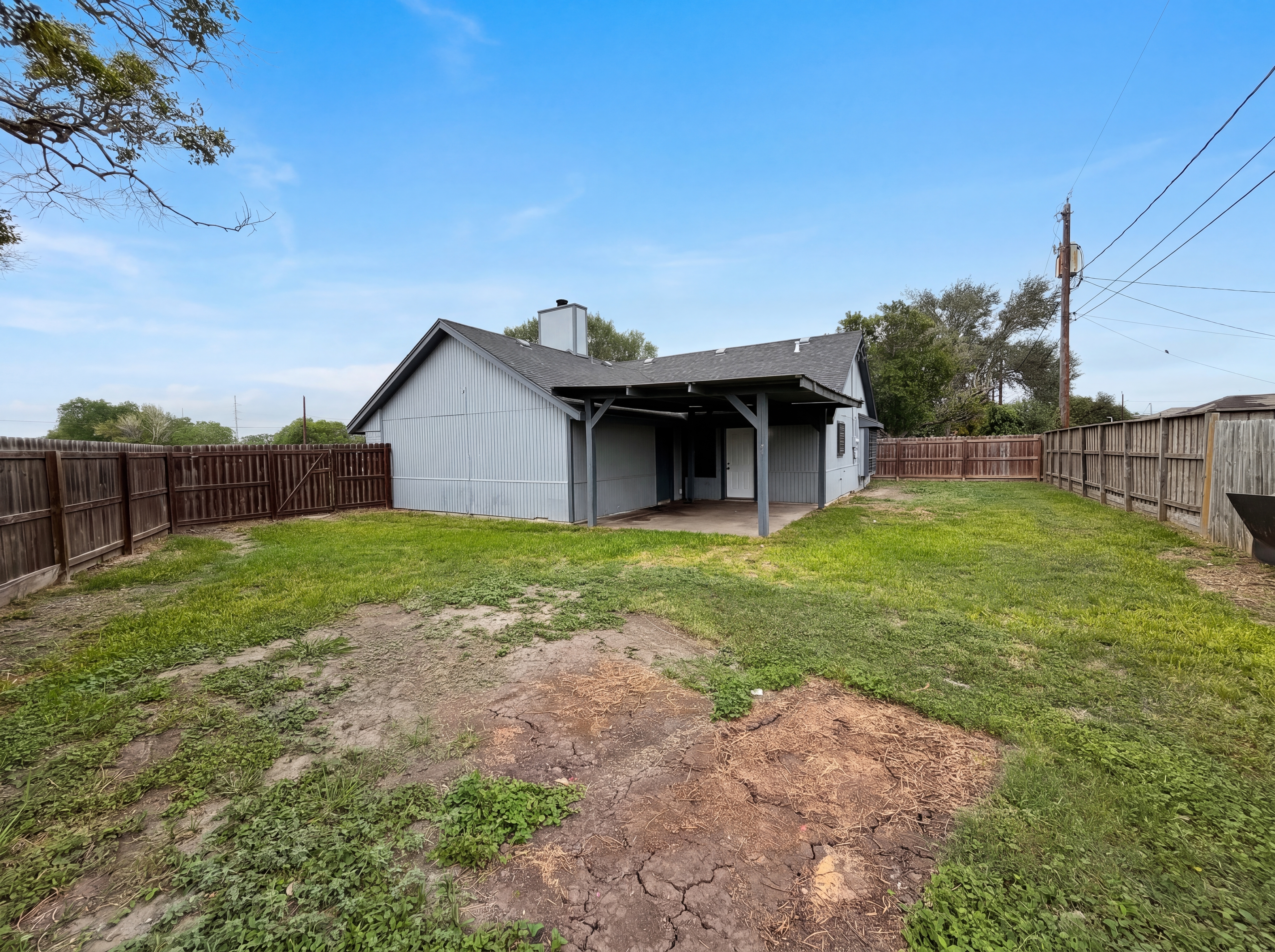 Photo 5 of 18 of 13214 Deepwater Cir, Corpus Christi, TX