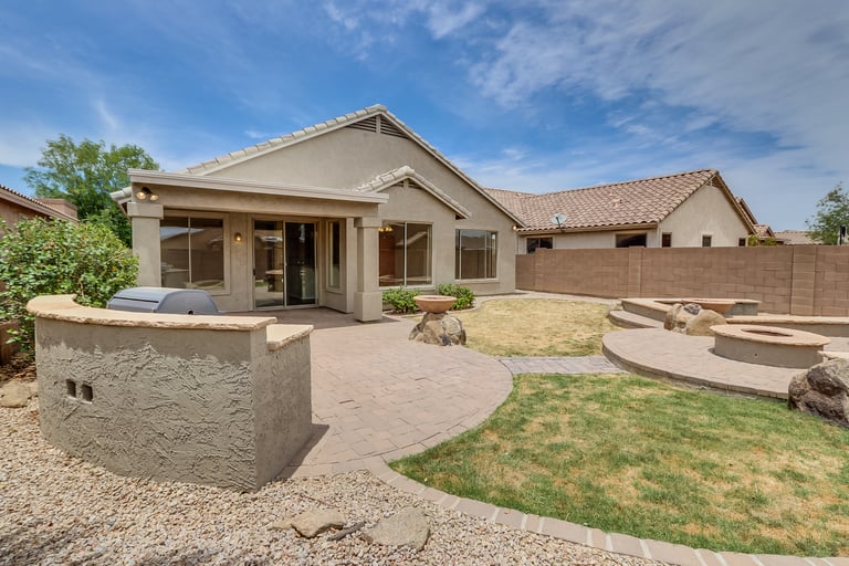 Photo 4 of 16 - 29839 N Little Leaf Dr, San Tan Valley, AZ 85143