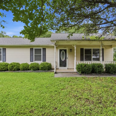 Property photo 1 of 52 Echota Rd NE