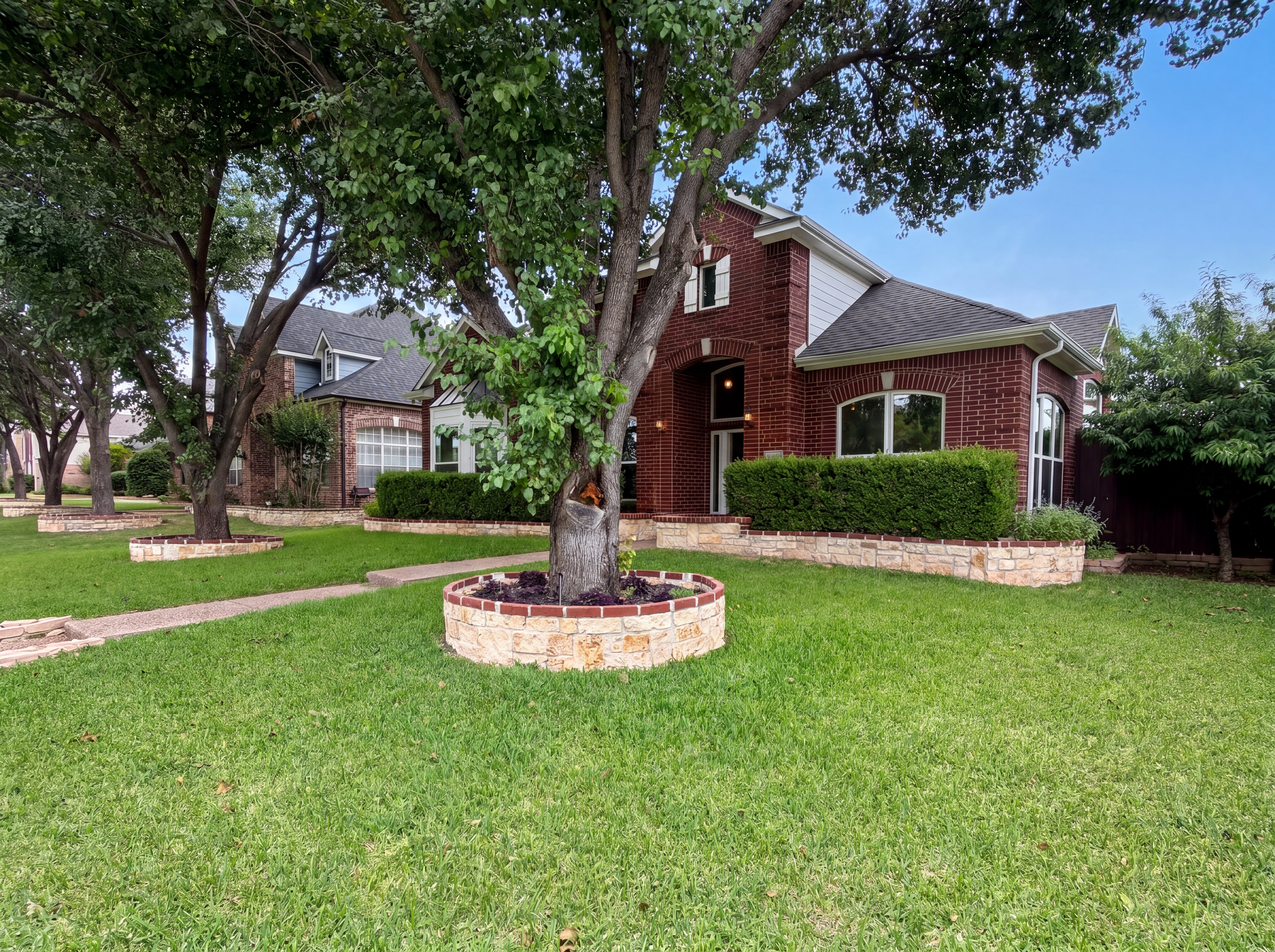 Photo 21 of 24 of 4536 Risinghill Dr, Plano, TX