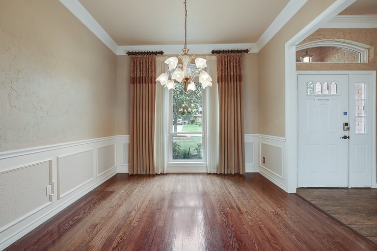 Photo 7 of 26 - 9 Red Oak Ct, Mansfield, TX 76063