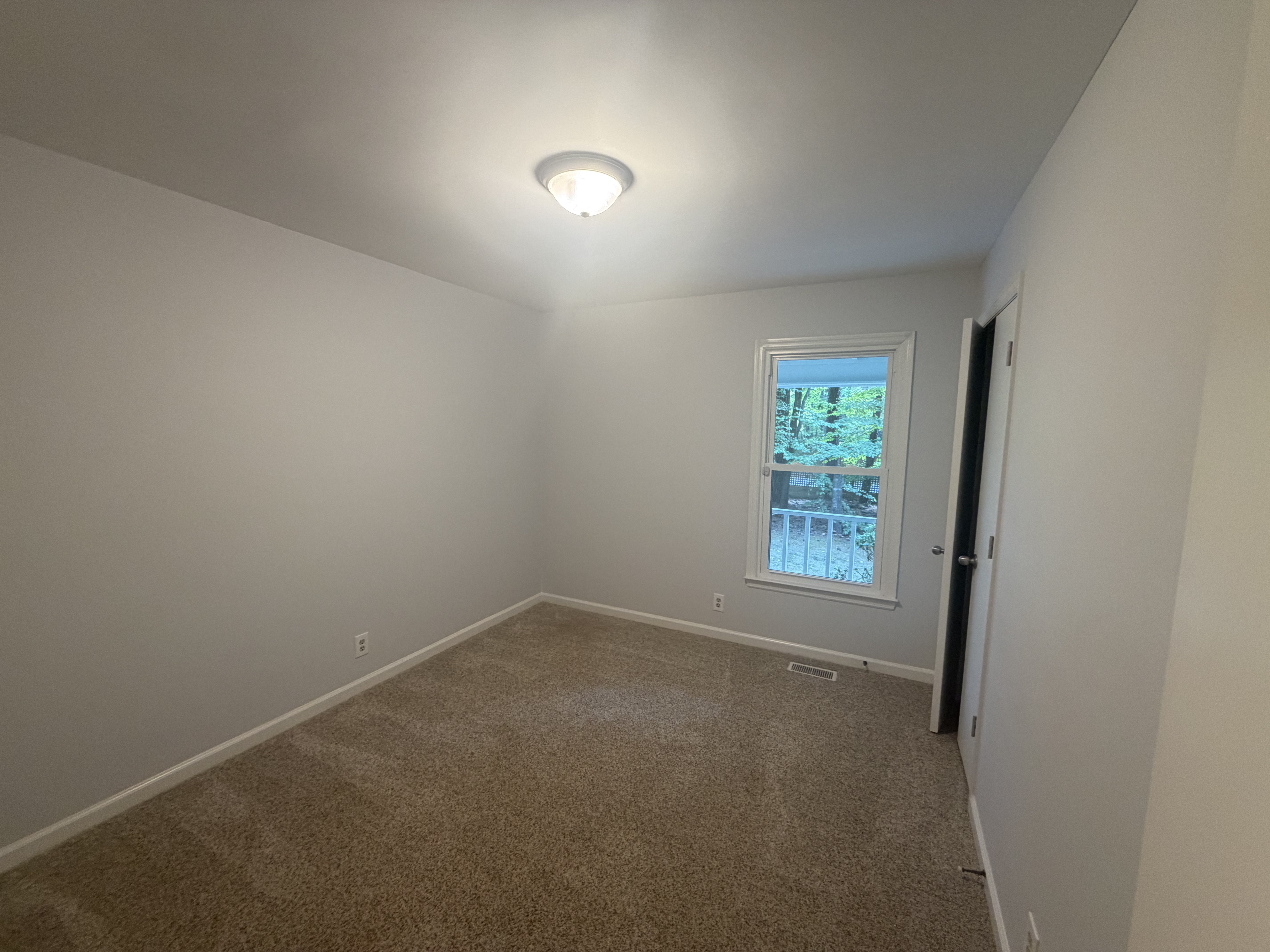 Photo 7 of 14 of 6908 Laurdane Rd, Raleigh, NC